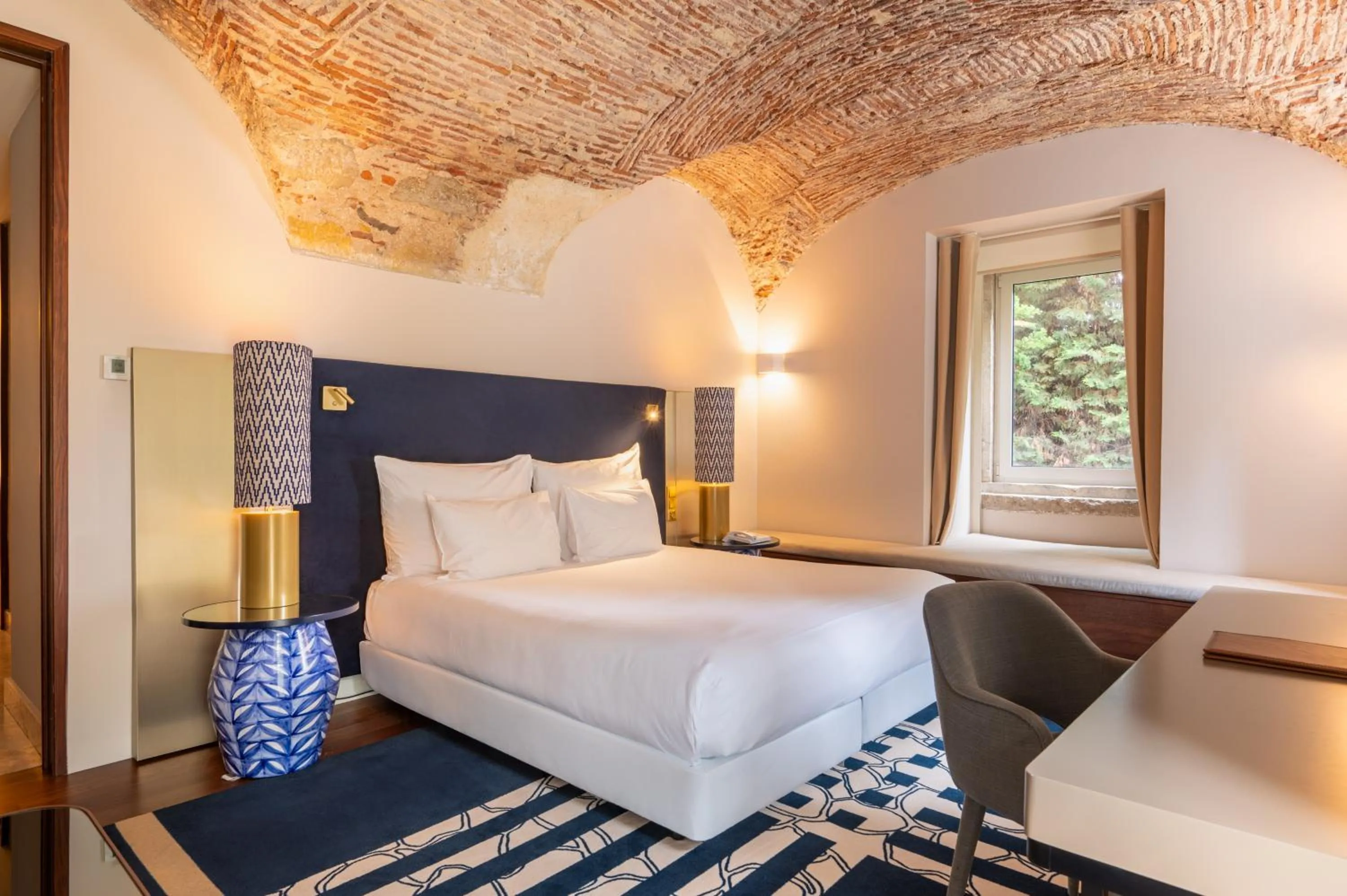 Bedroom, Bed in Palácio do Governador - Lisbon Hotel & Spa