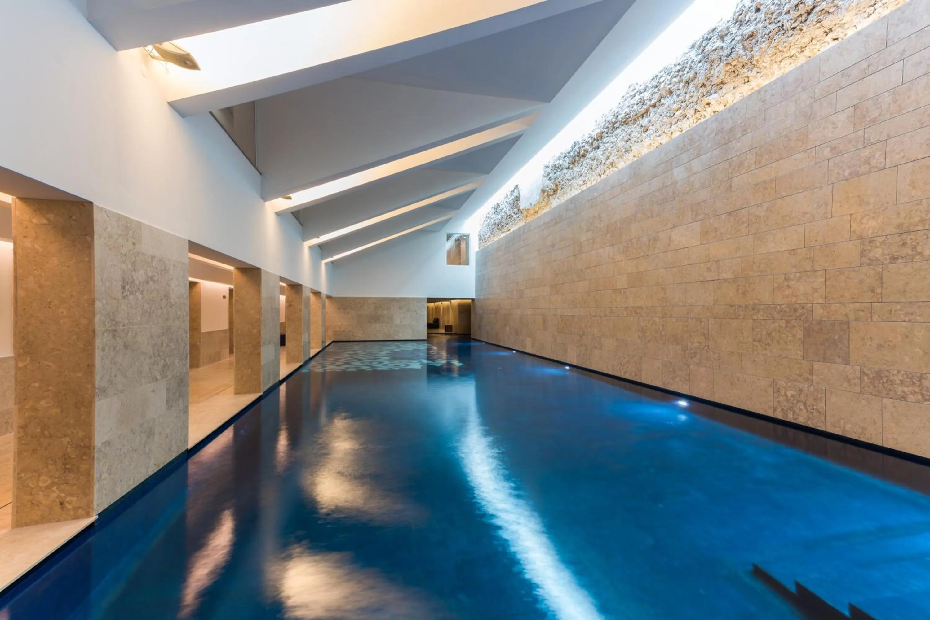 Swimming pool in Palácio do Governador - Lisbon Hotel & Spa