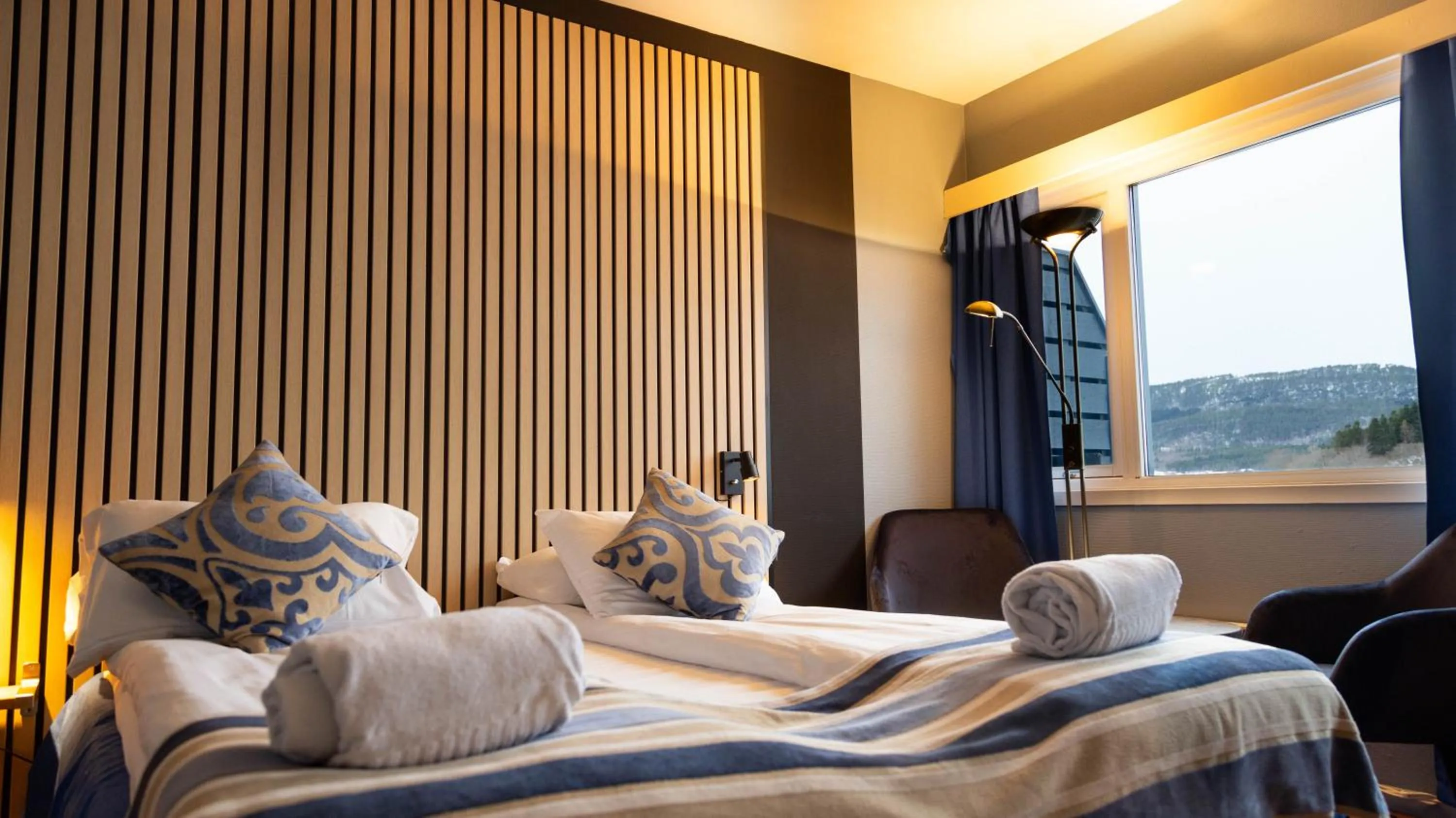 Bed in Vestnes Fjordhotell