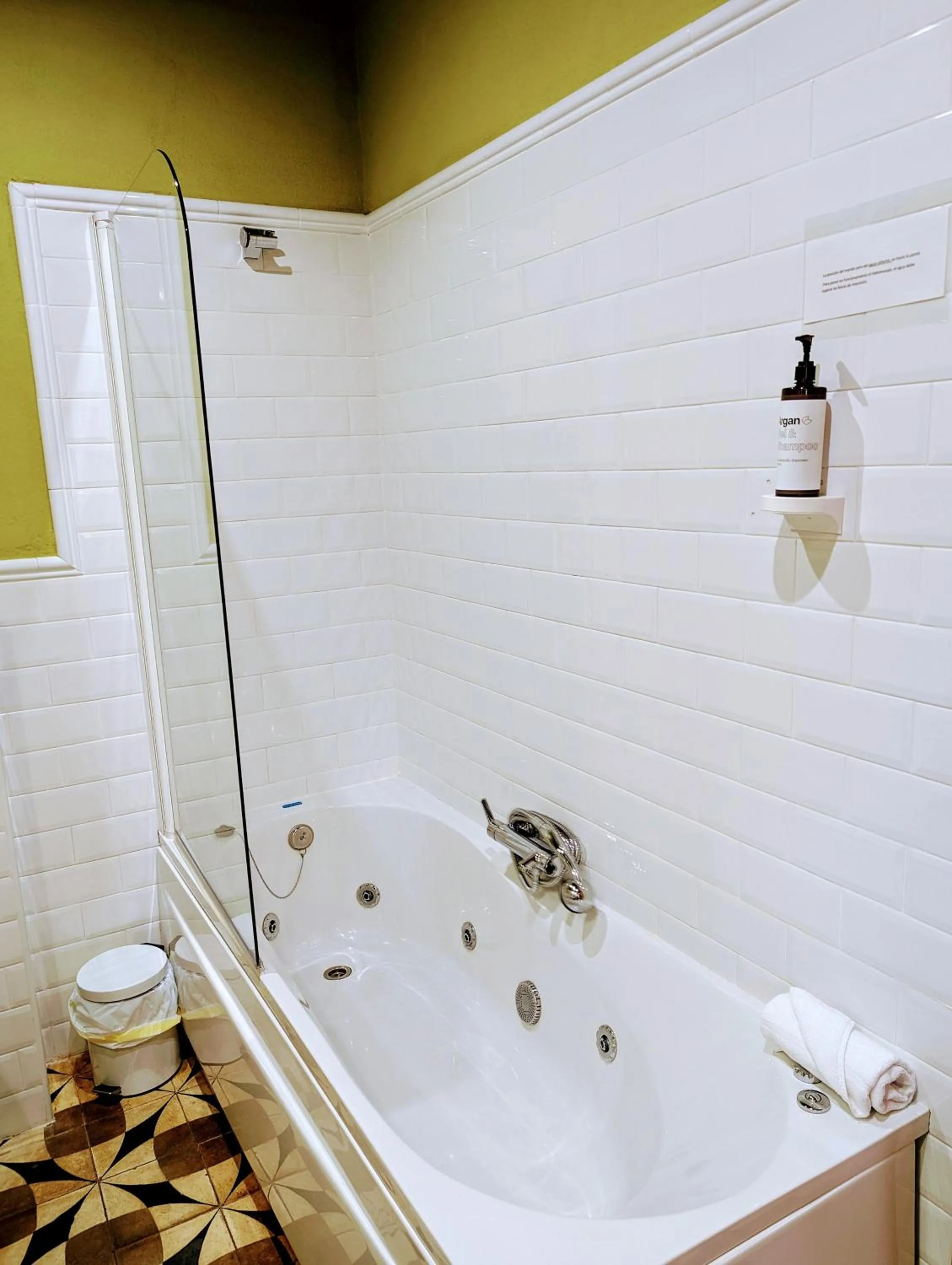 Hot Tub in Casa El Descanso Del Peregrino