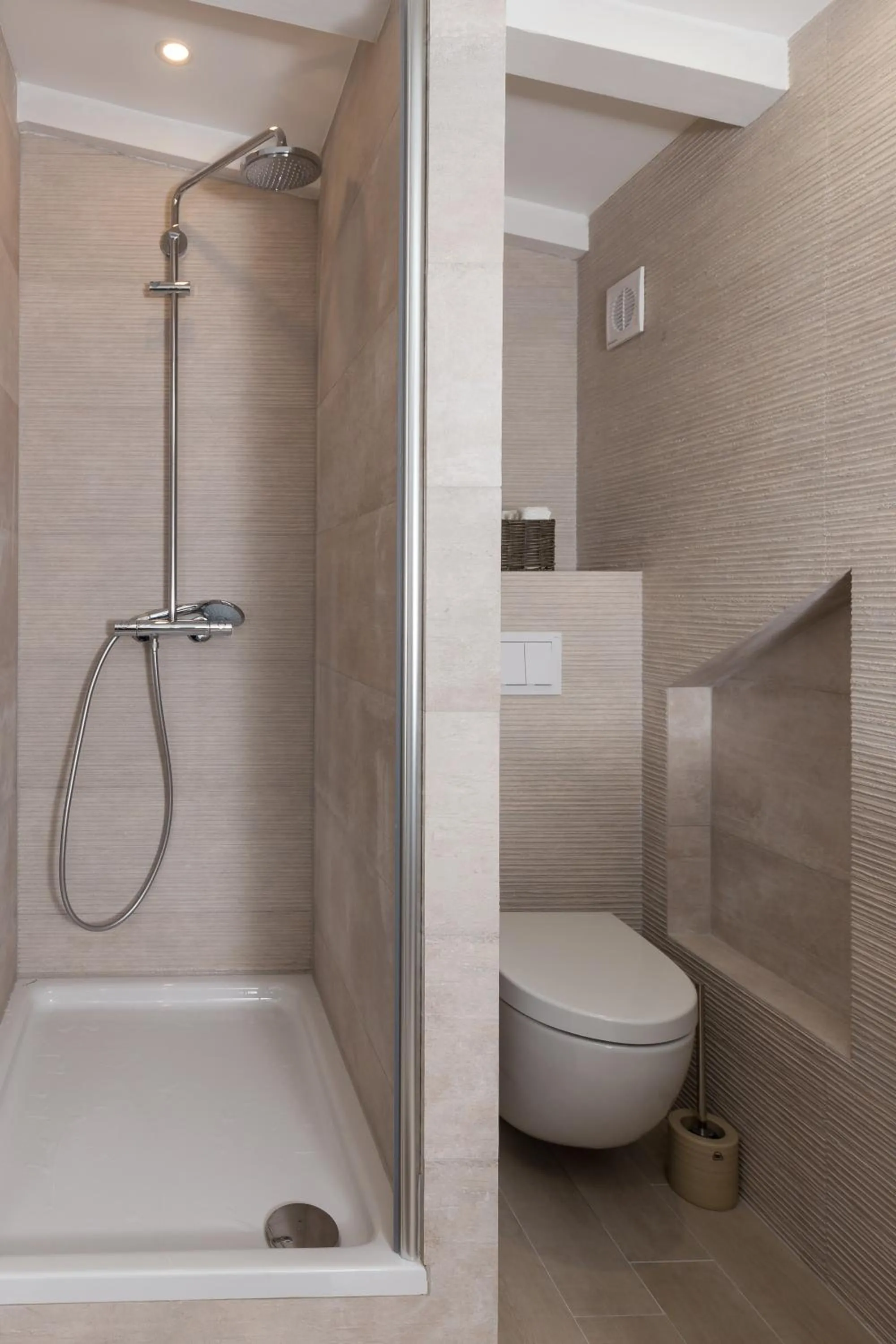 Toilet in Dubrovnik Sweet House