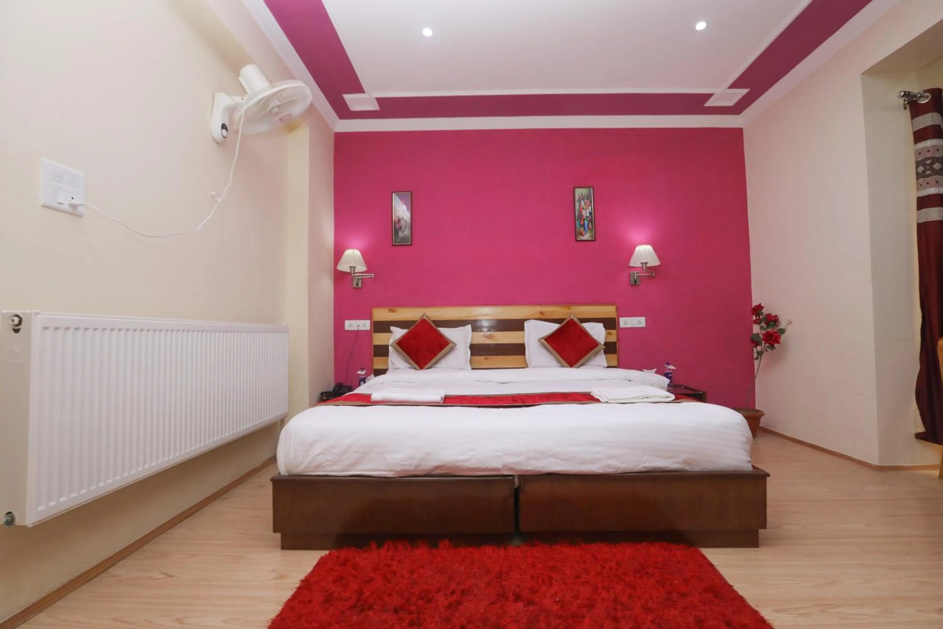 Bed in Royal Holiday Ladakh