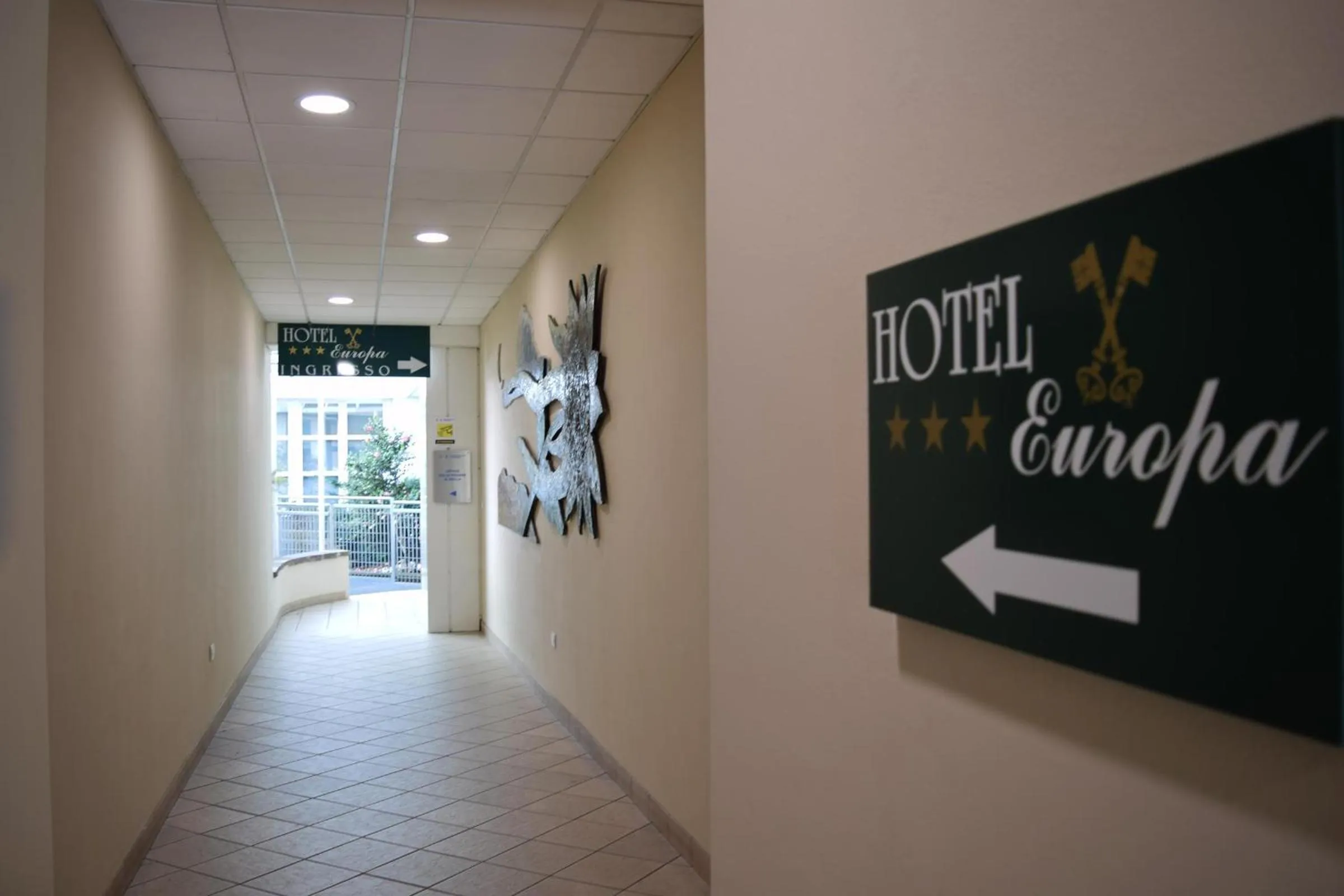 Facade/entrance in Hotel Europa