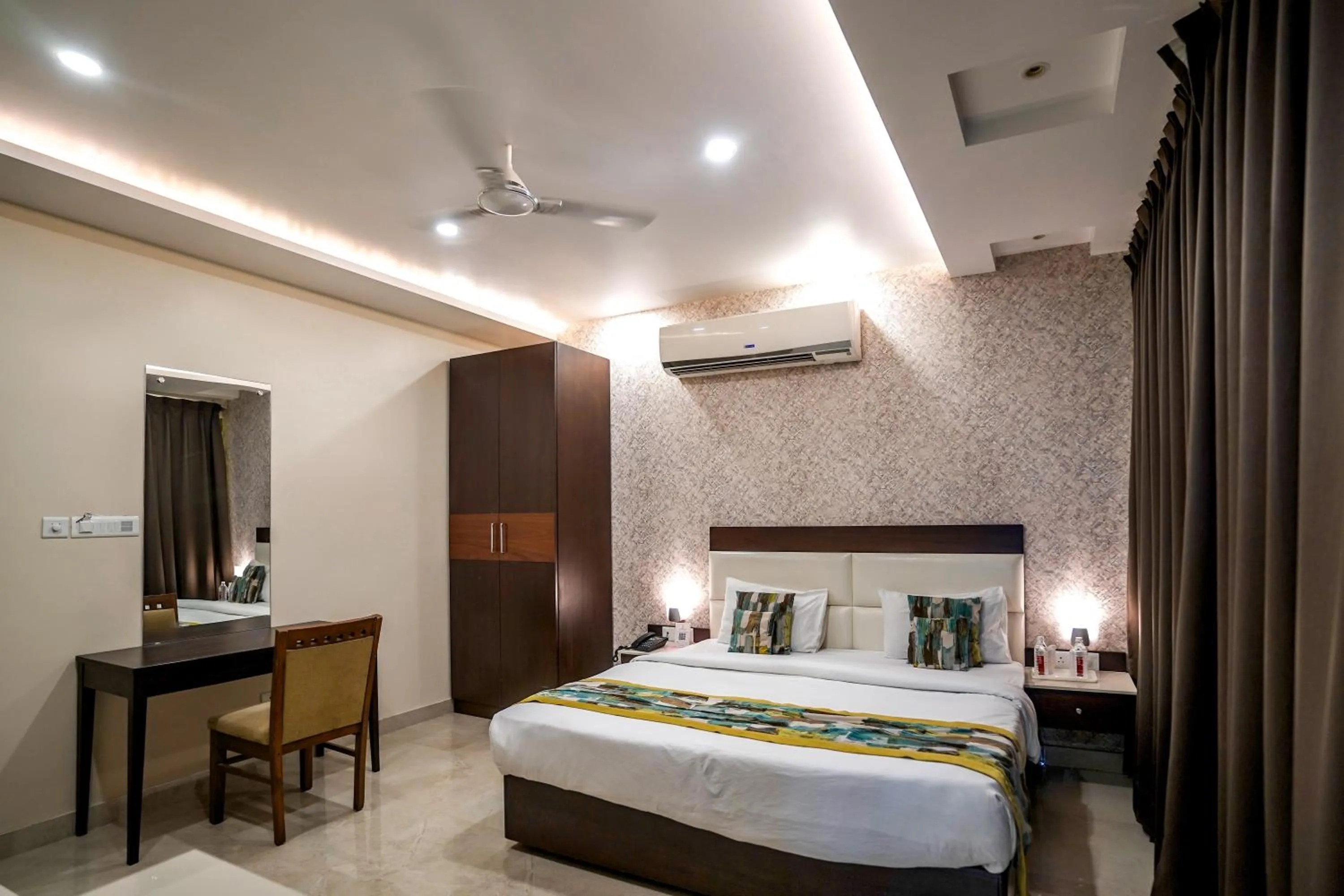 Bed in The Golden Apple