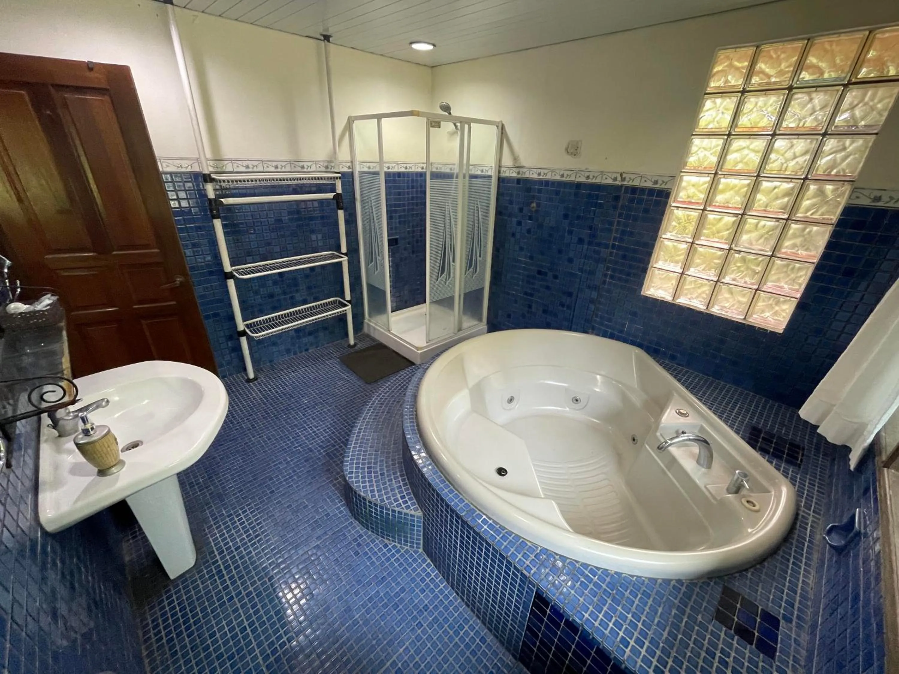 The Pinewood Lodge and Organic Farm