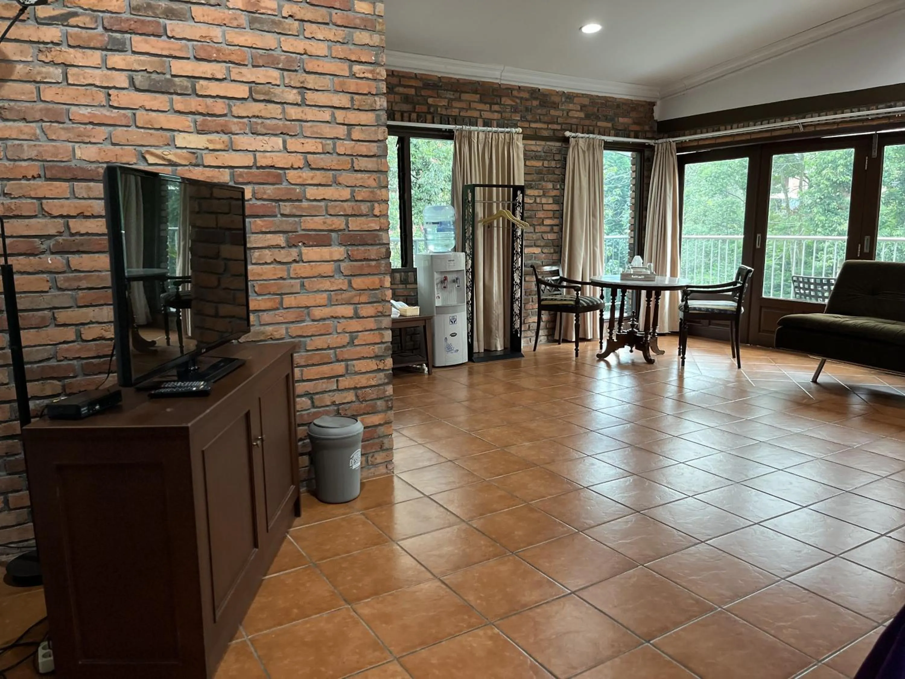 The Pinewood Lodge and Organic Farm