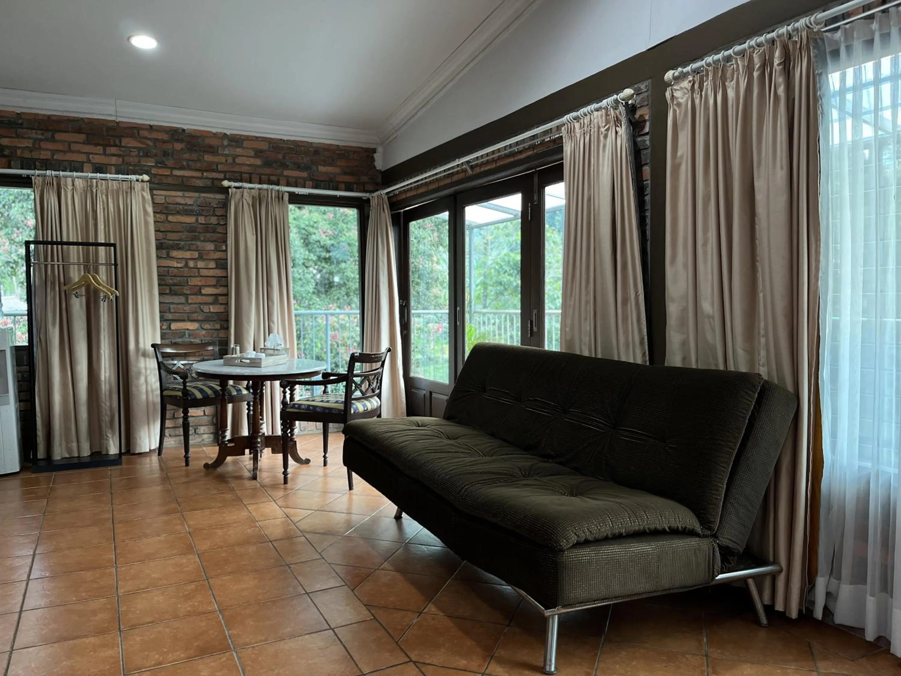 The Pinewood Lodge and Organic Farm