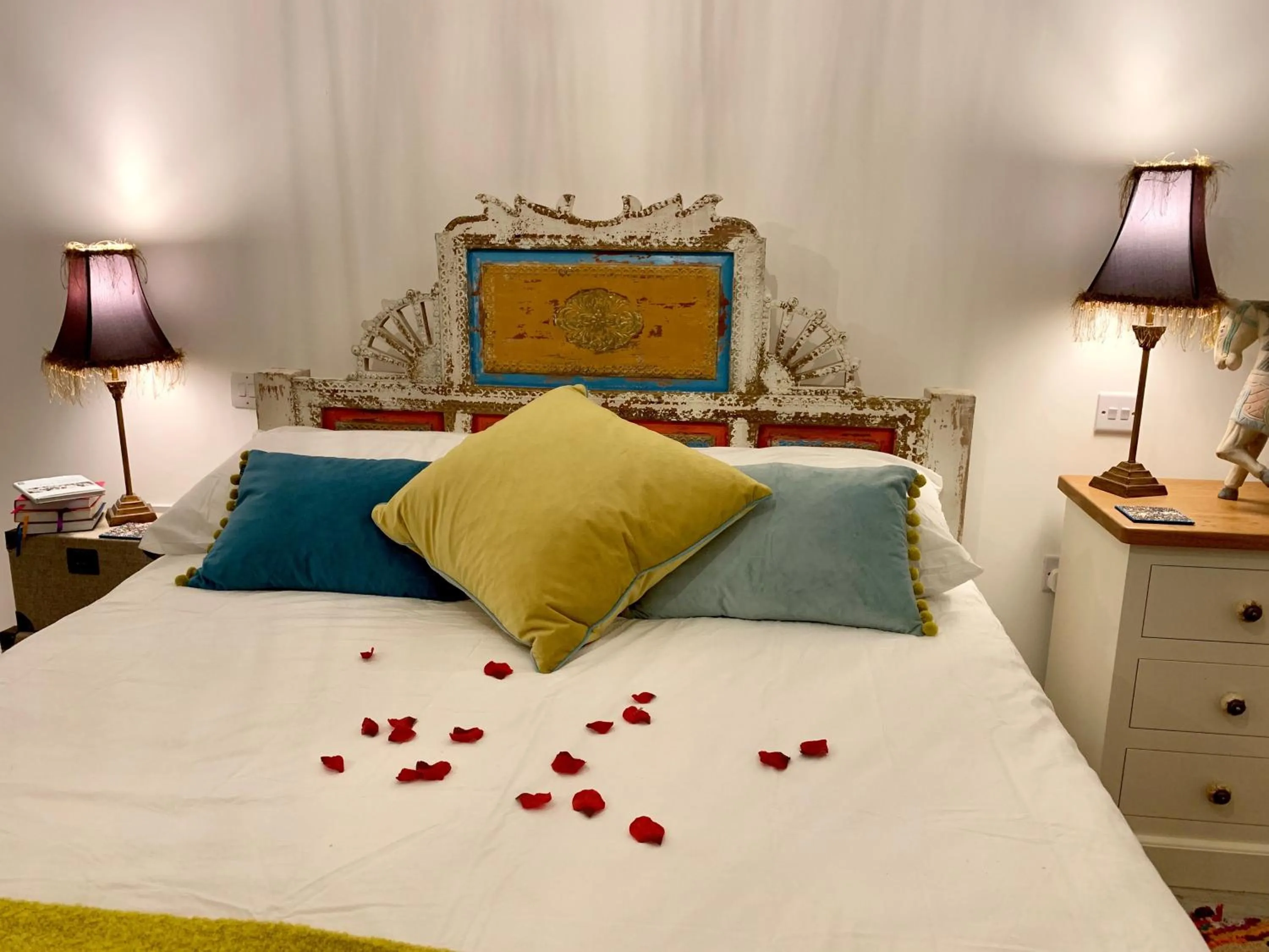 Bed in Bybrook Barn Bed & Breakfast