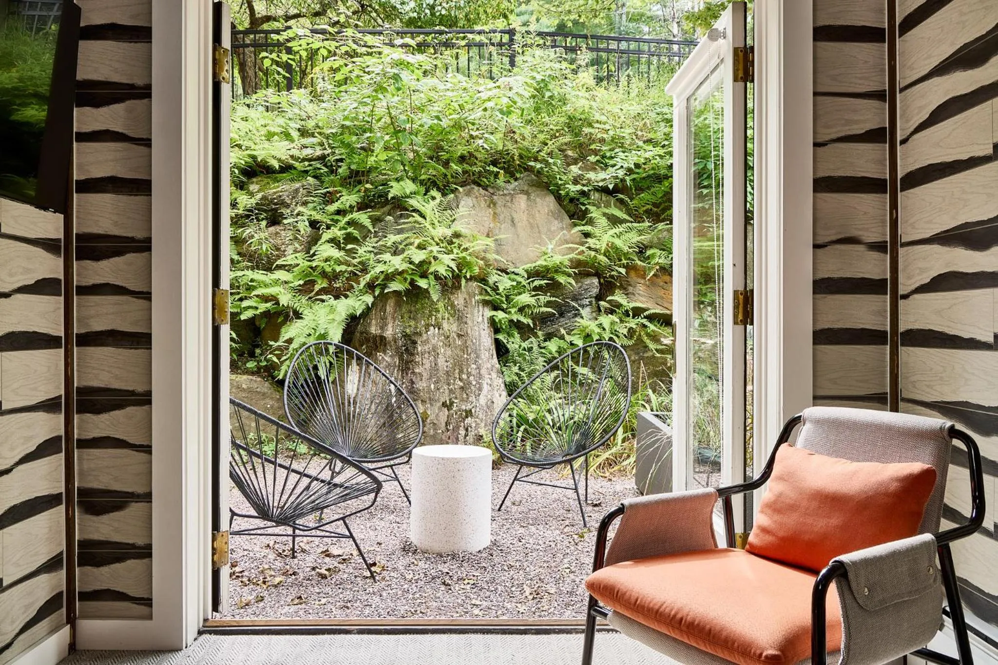 Patio in Field Guide Lodge