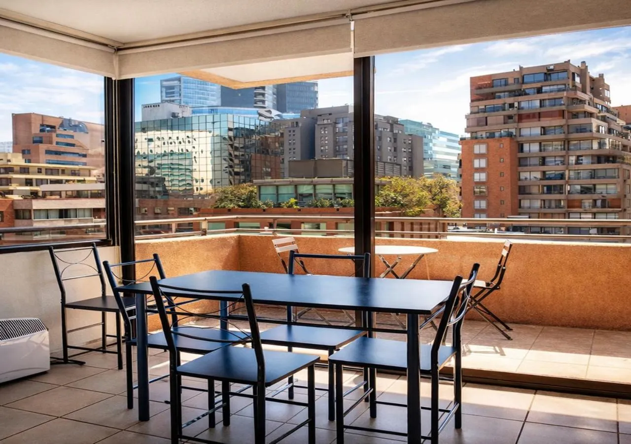 Dining area in Apartamentos Costanera Centre