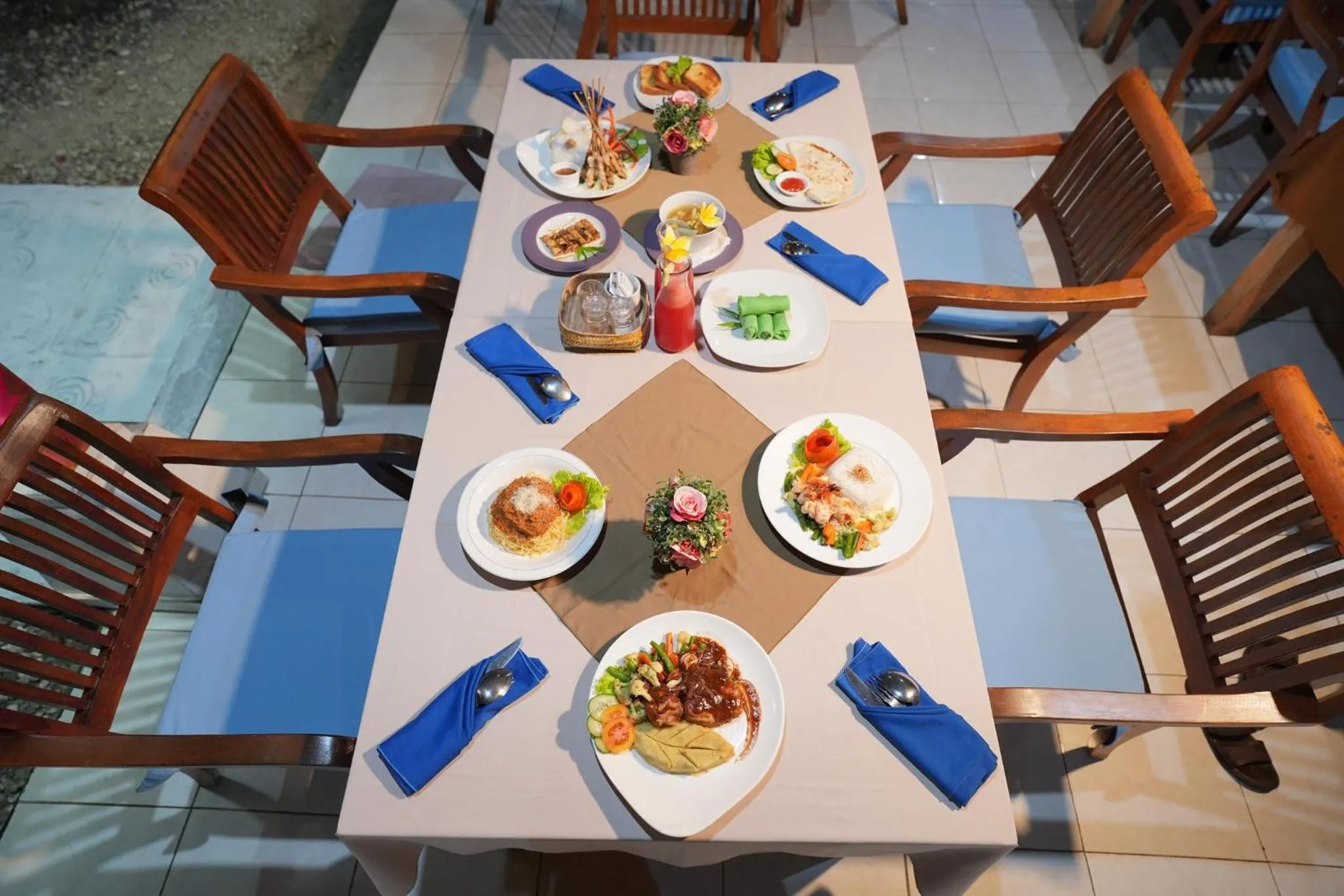 Restaurant/places to eat in Coco Resort Penida