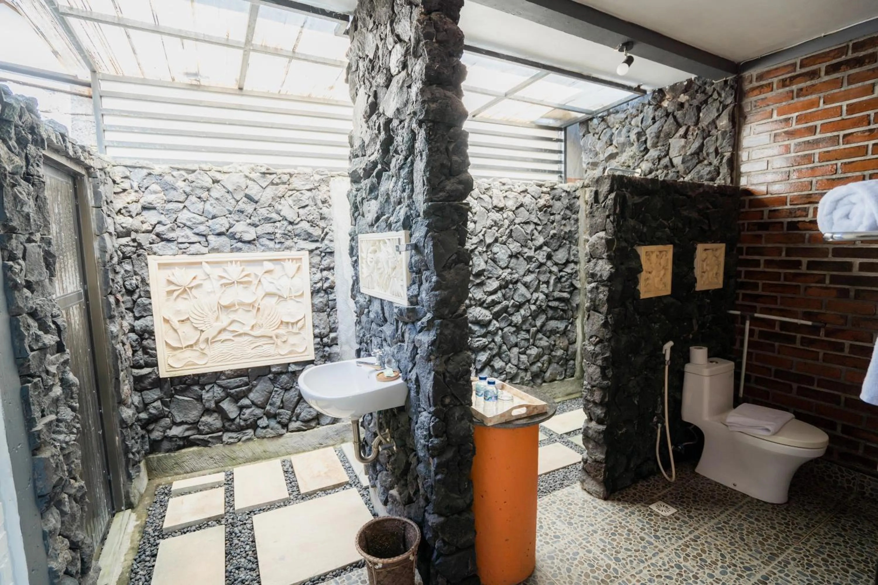 Shower in Astana Swaha Villa