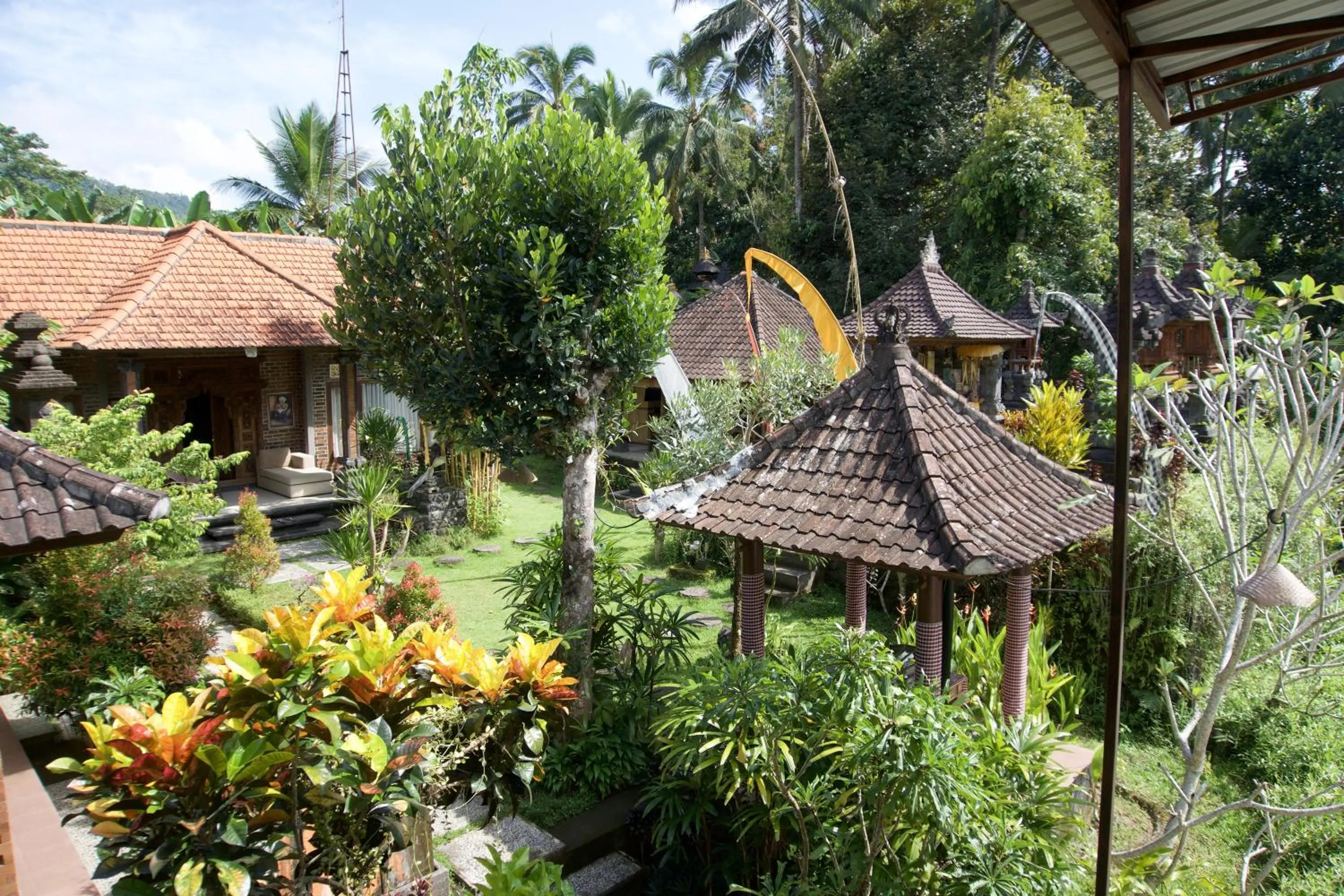 Garden in Astana Swaha Villa