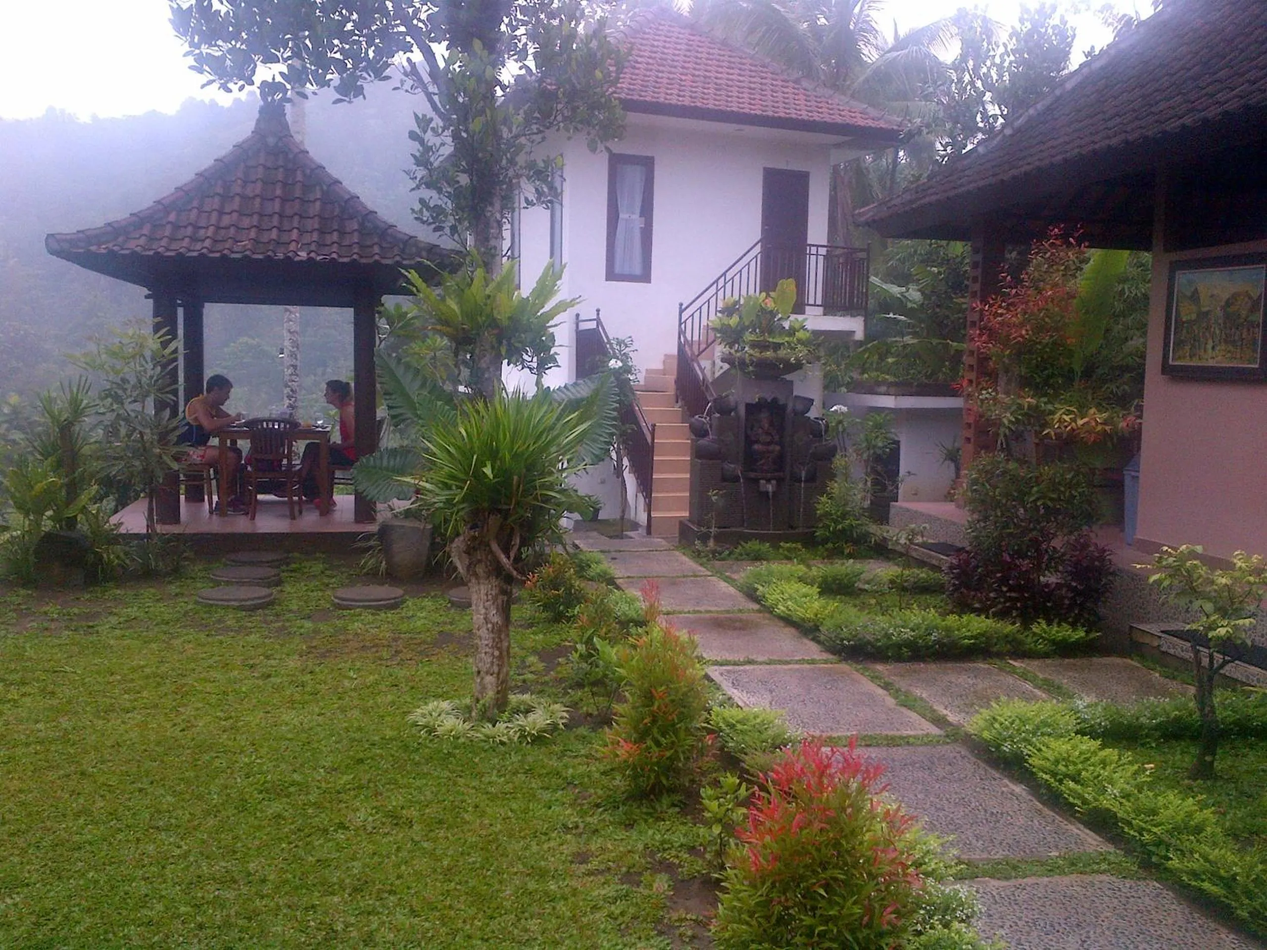 Restaurant/places to eat in Astana Swaha Villa