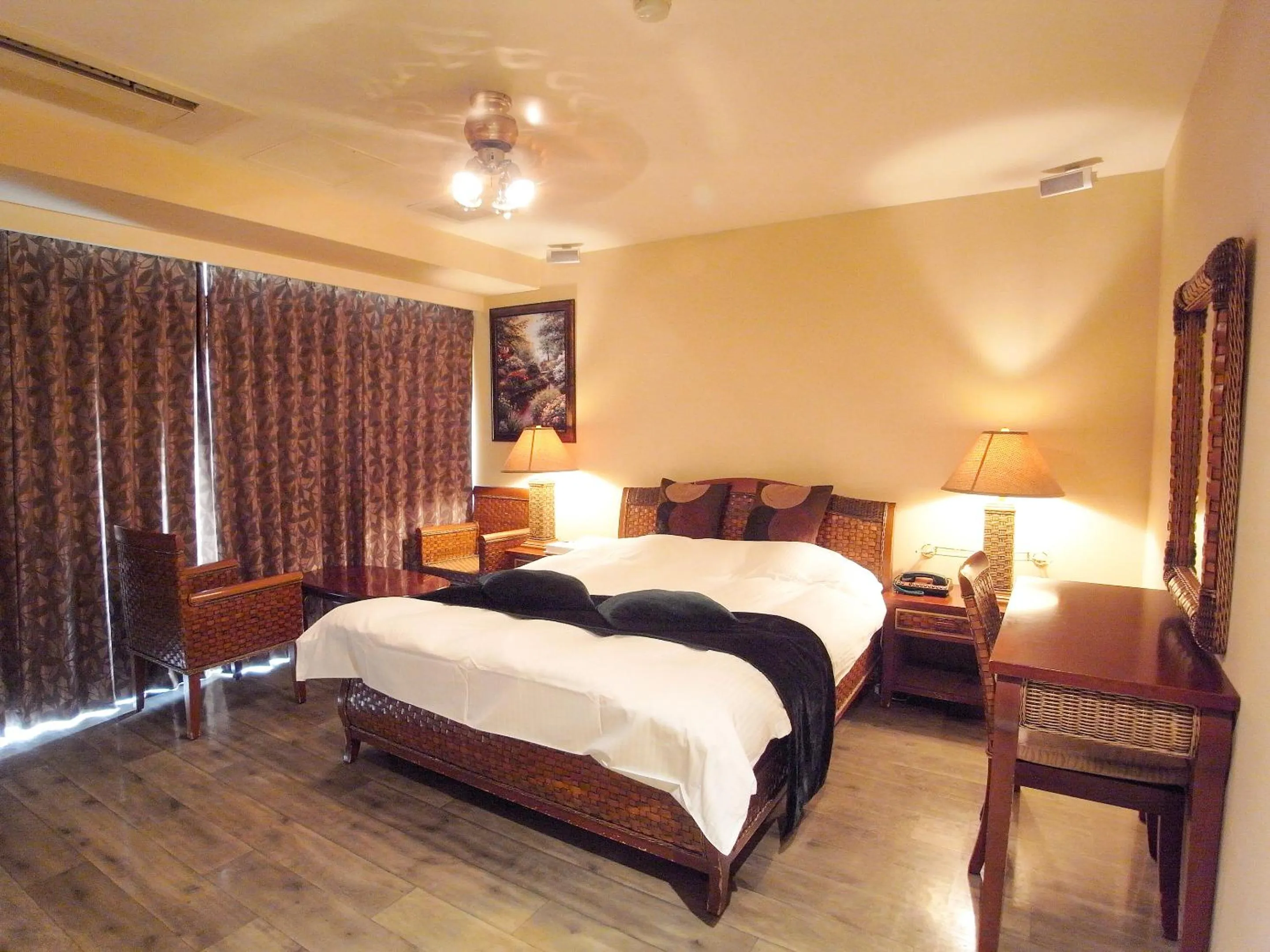 Bed in V Hotel (Adult Only)