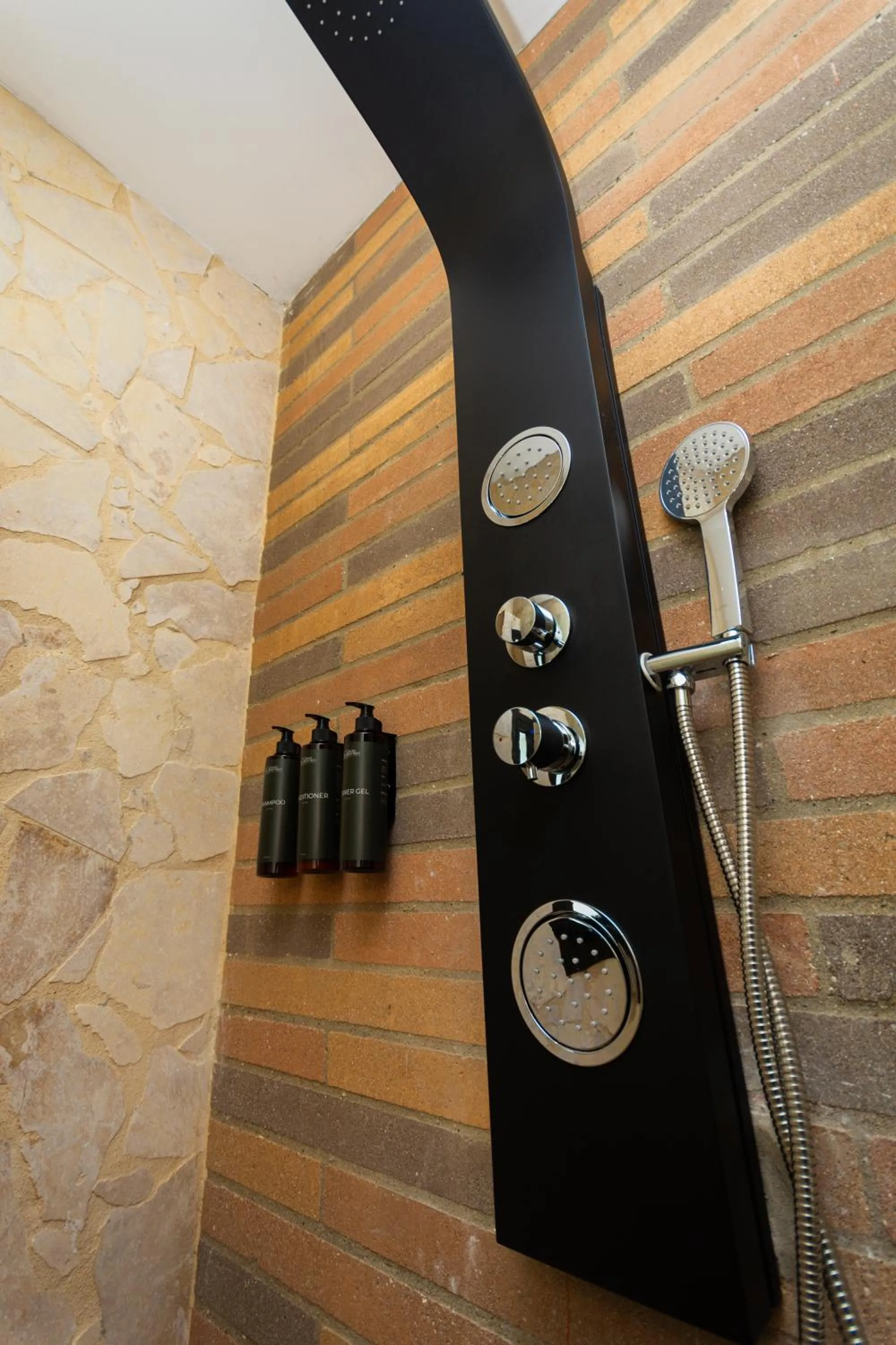 Shower in Hotel Boutique Obelisco