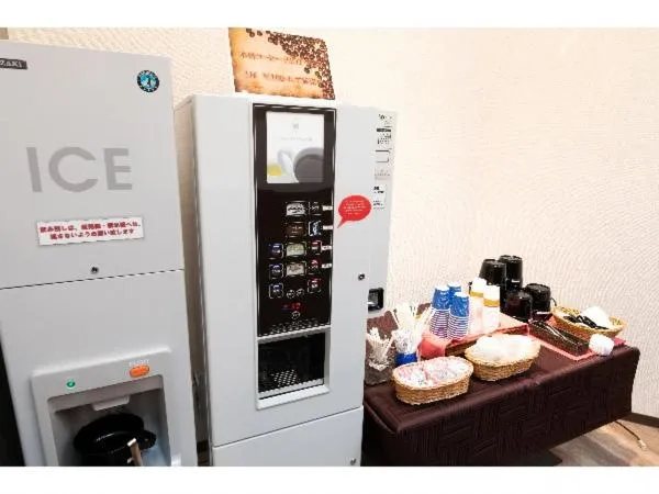 Coffee/tea facilities in Hotel Ermou Regency
