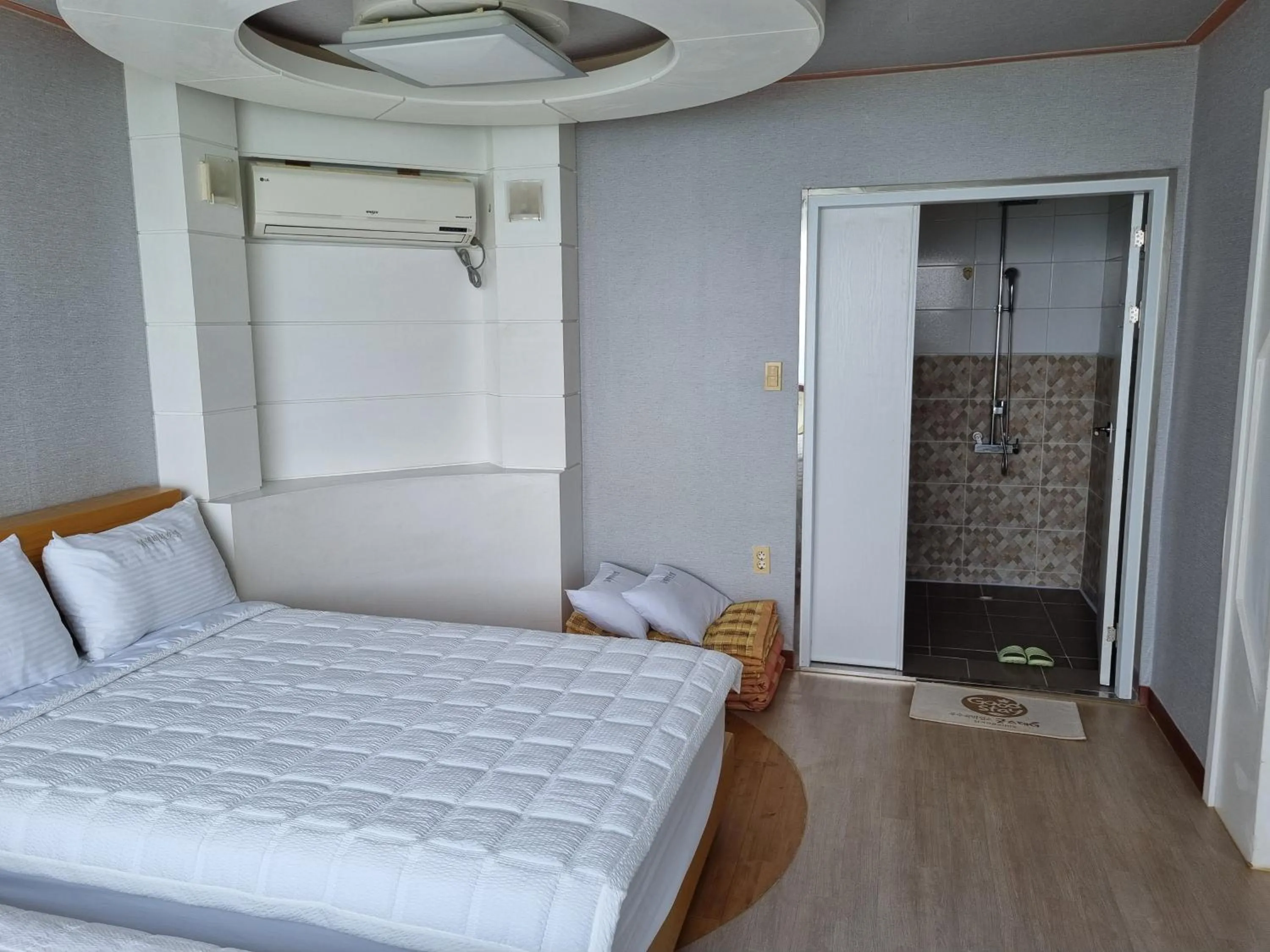 Bed in Namhae Beach Hotel