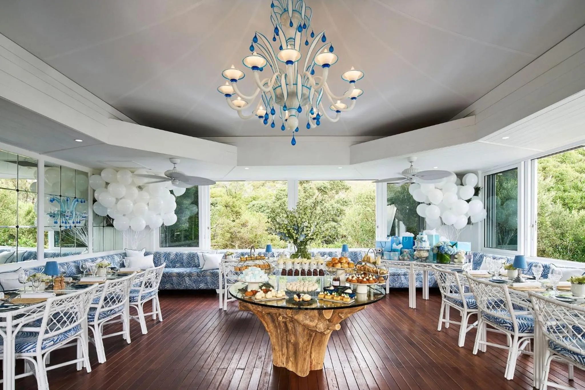 Restaurant/places to eat in Twelve Apostles Hotel & Spa