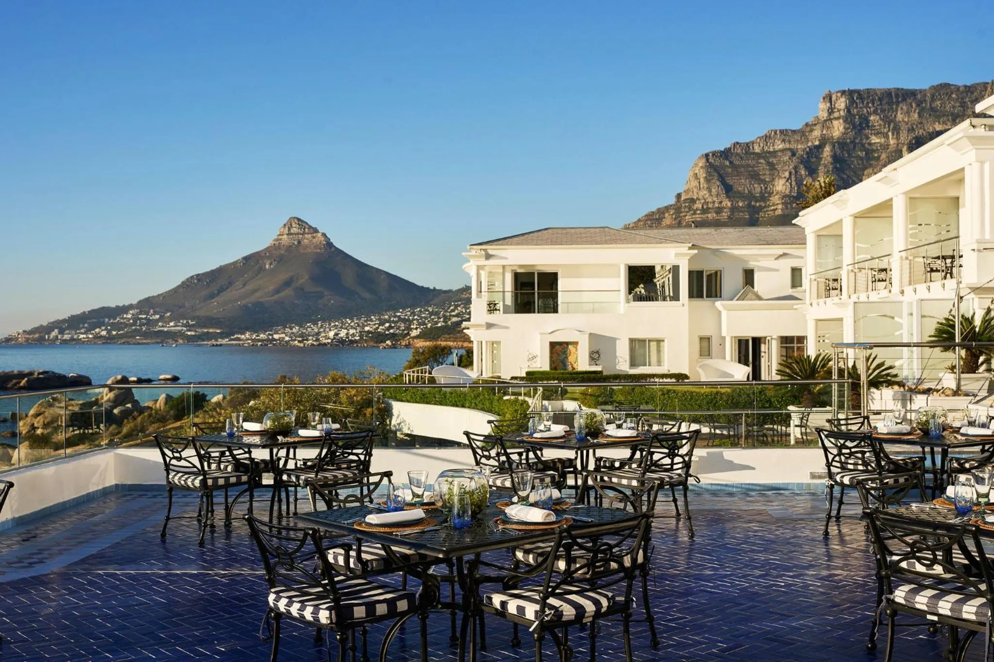 Restaurant/places to eat in Twelve Apostles Hotel & Spa