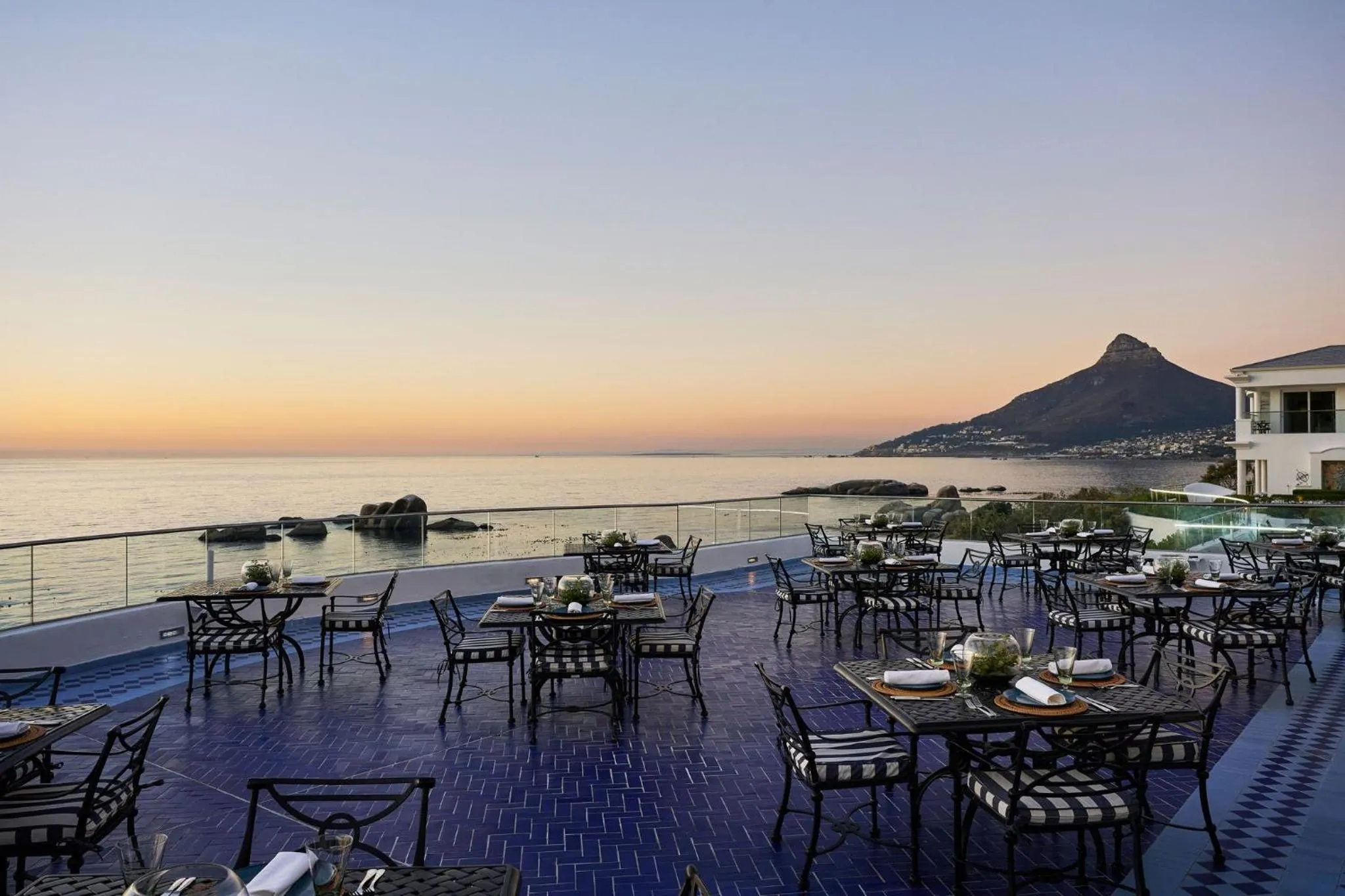 Restaurant/places to eat in Twelve Apostles Hotel & Spa