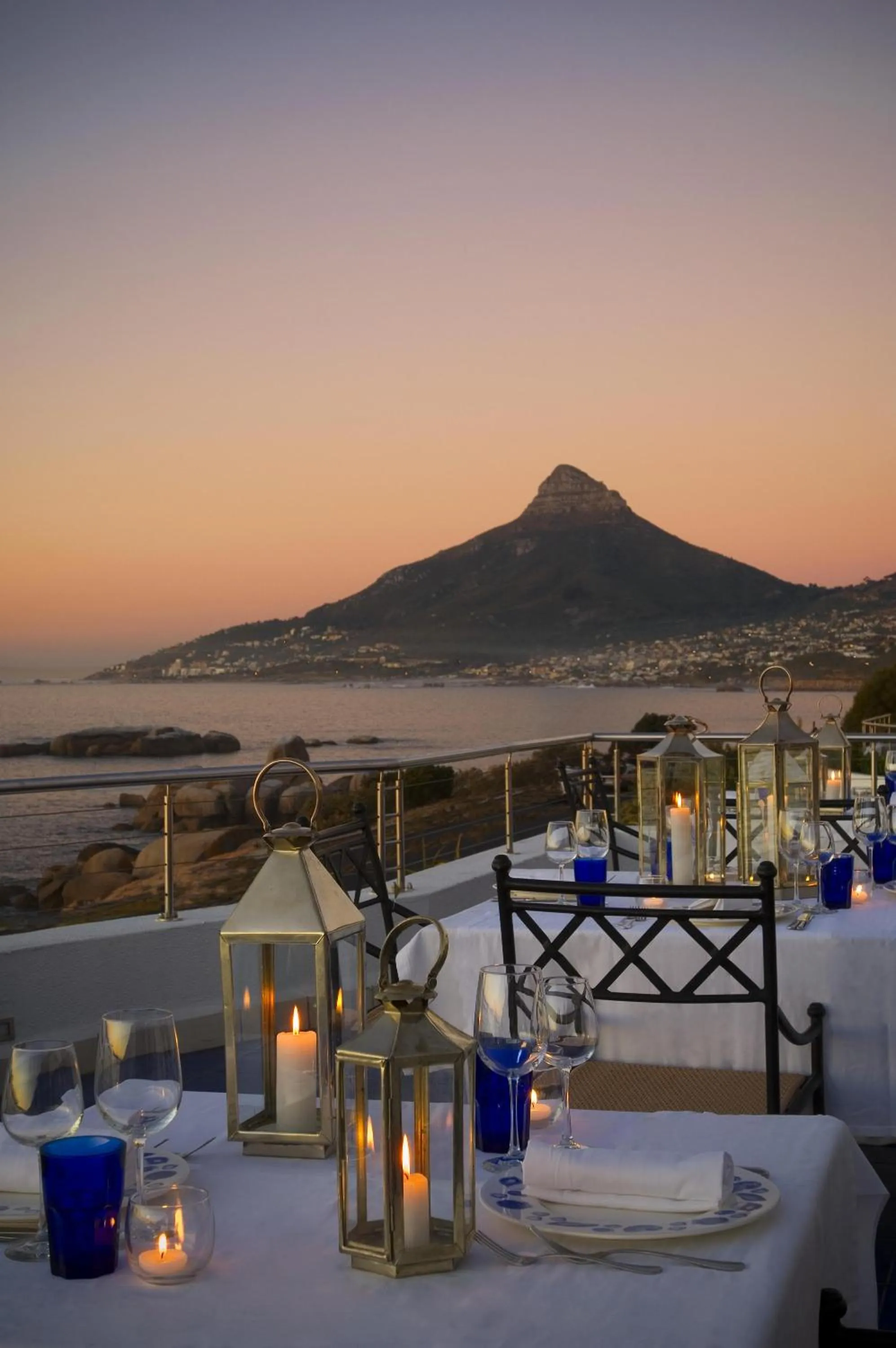 Restaurant/places to eat in Twelve Apostles Hotel & Spa