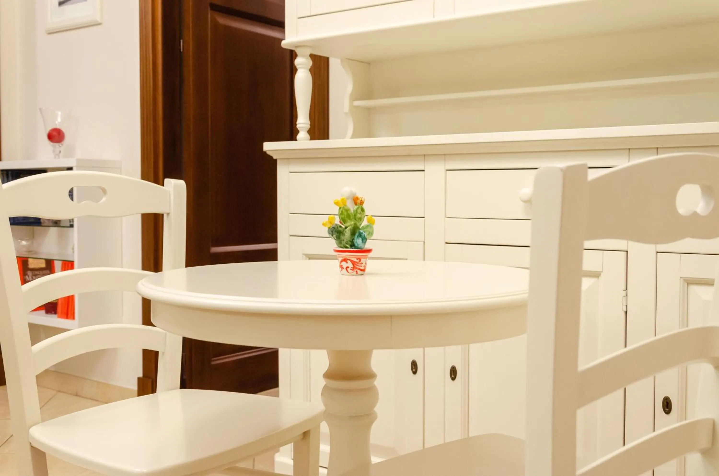 Communal lounge/ TV room in Taormina B&B