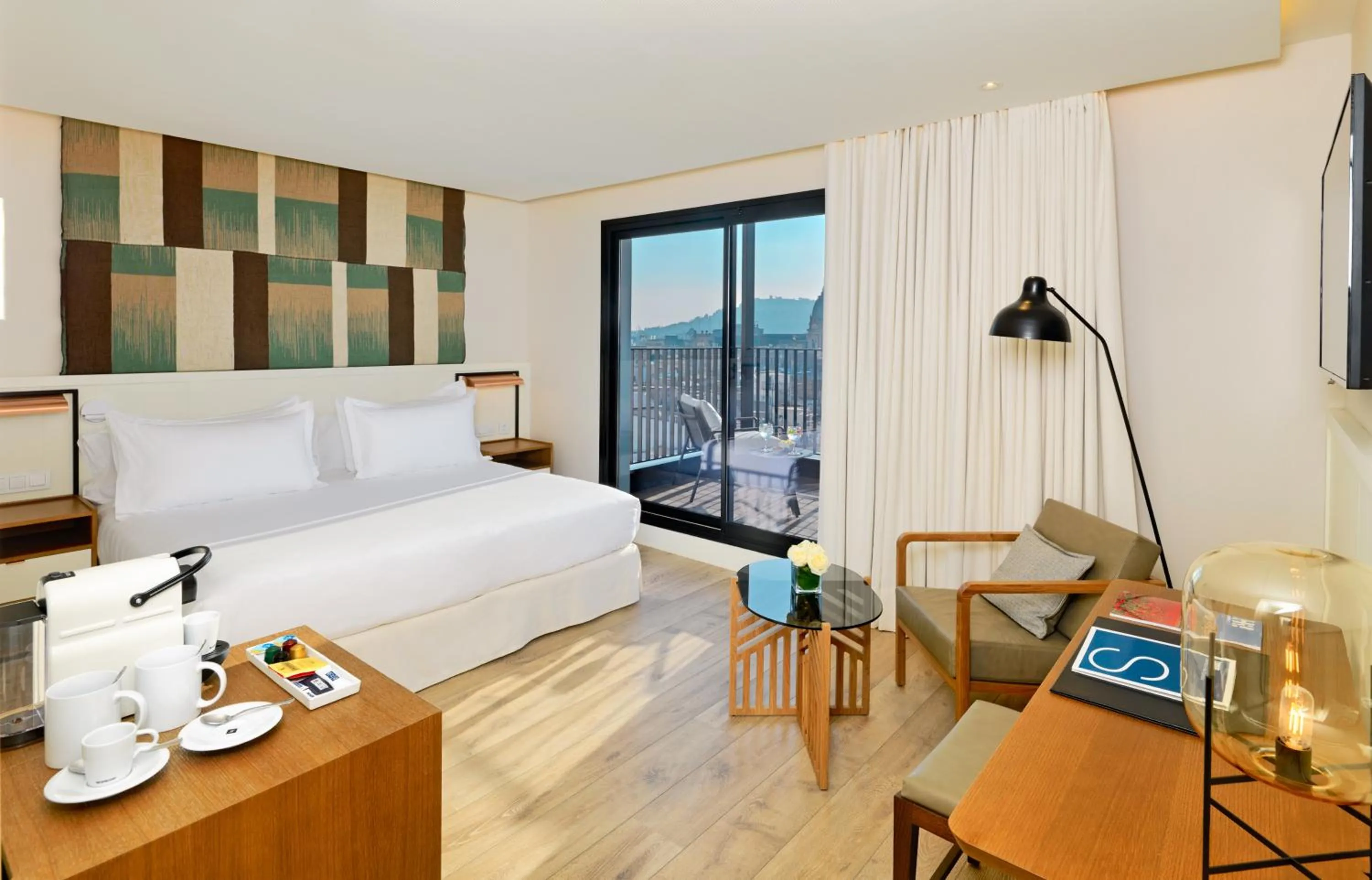 View (from property/room), Bed in H10 Cubik 4* Sup