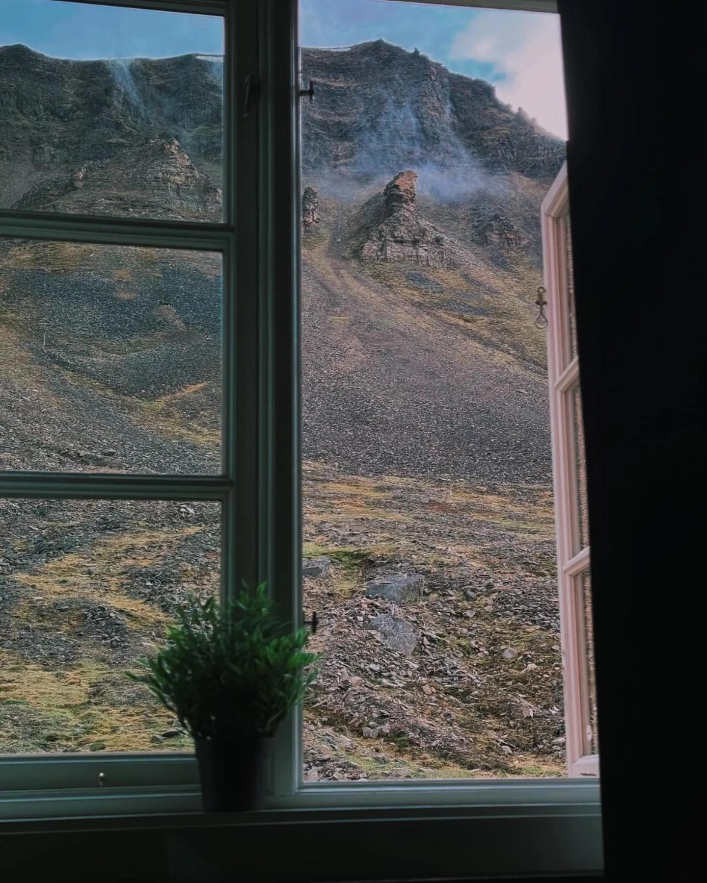 Natural landscape in Gjestehuset 102