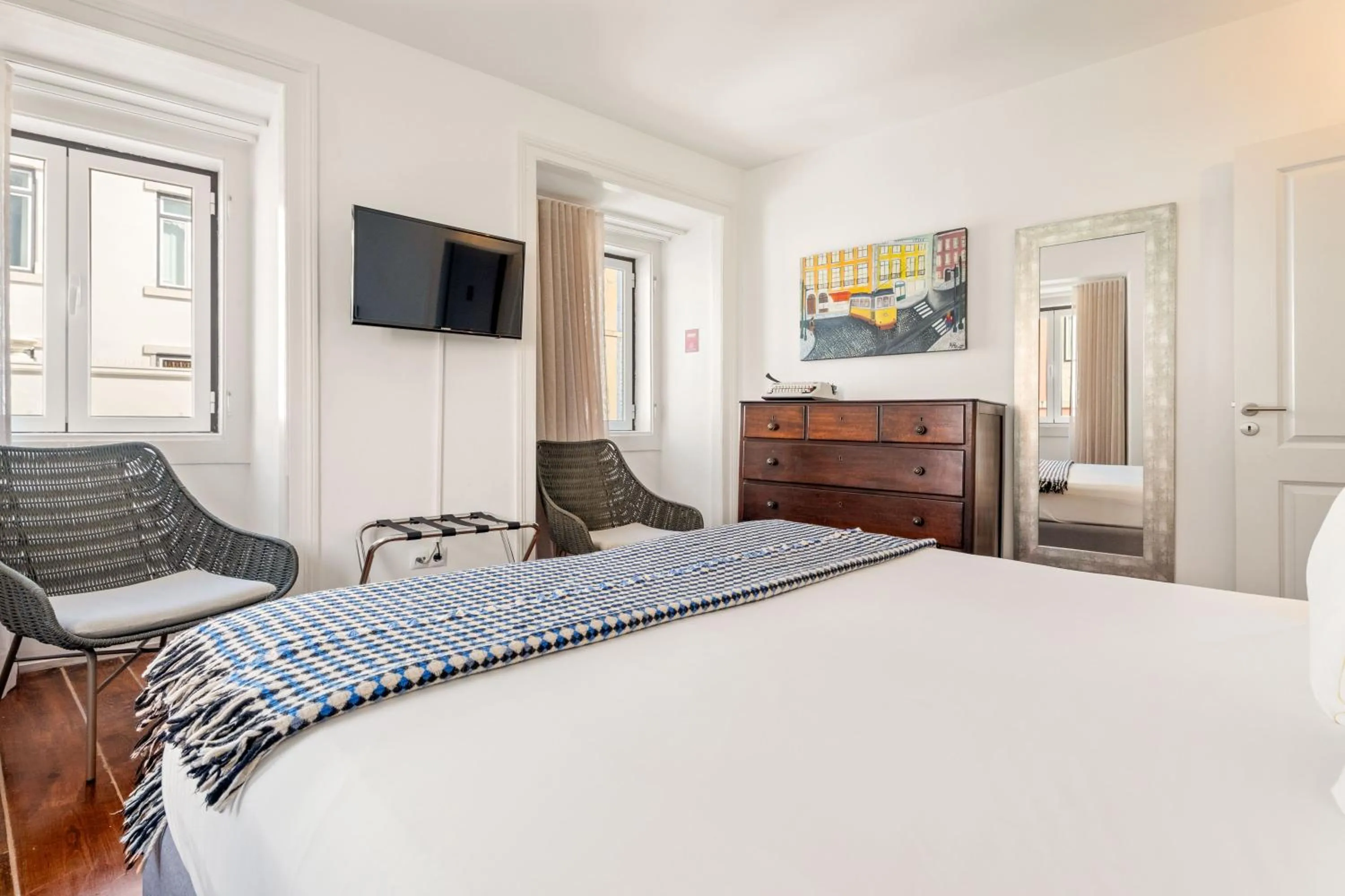 Bedroom, Bed in Casa do Jasmim by Shiadu