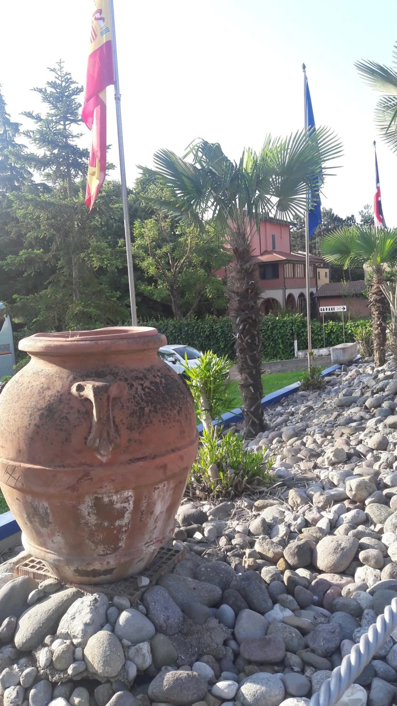 Property building in Hotel Parigi