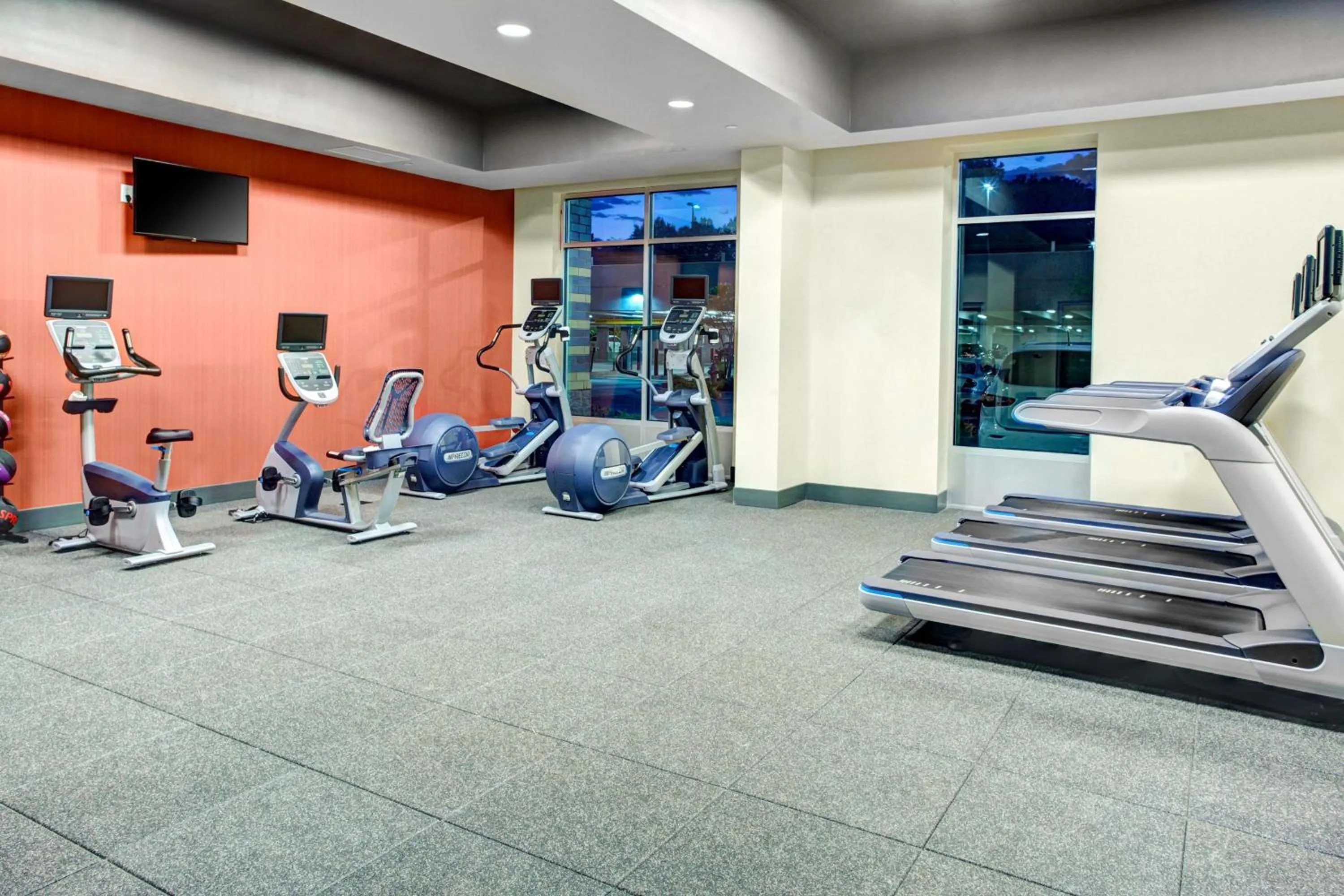 Fitness centre/facilities in Hampton Inn & Suites by Hilton Atlanta Perimeter Dunwoody
