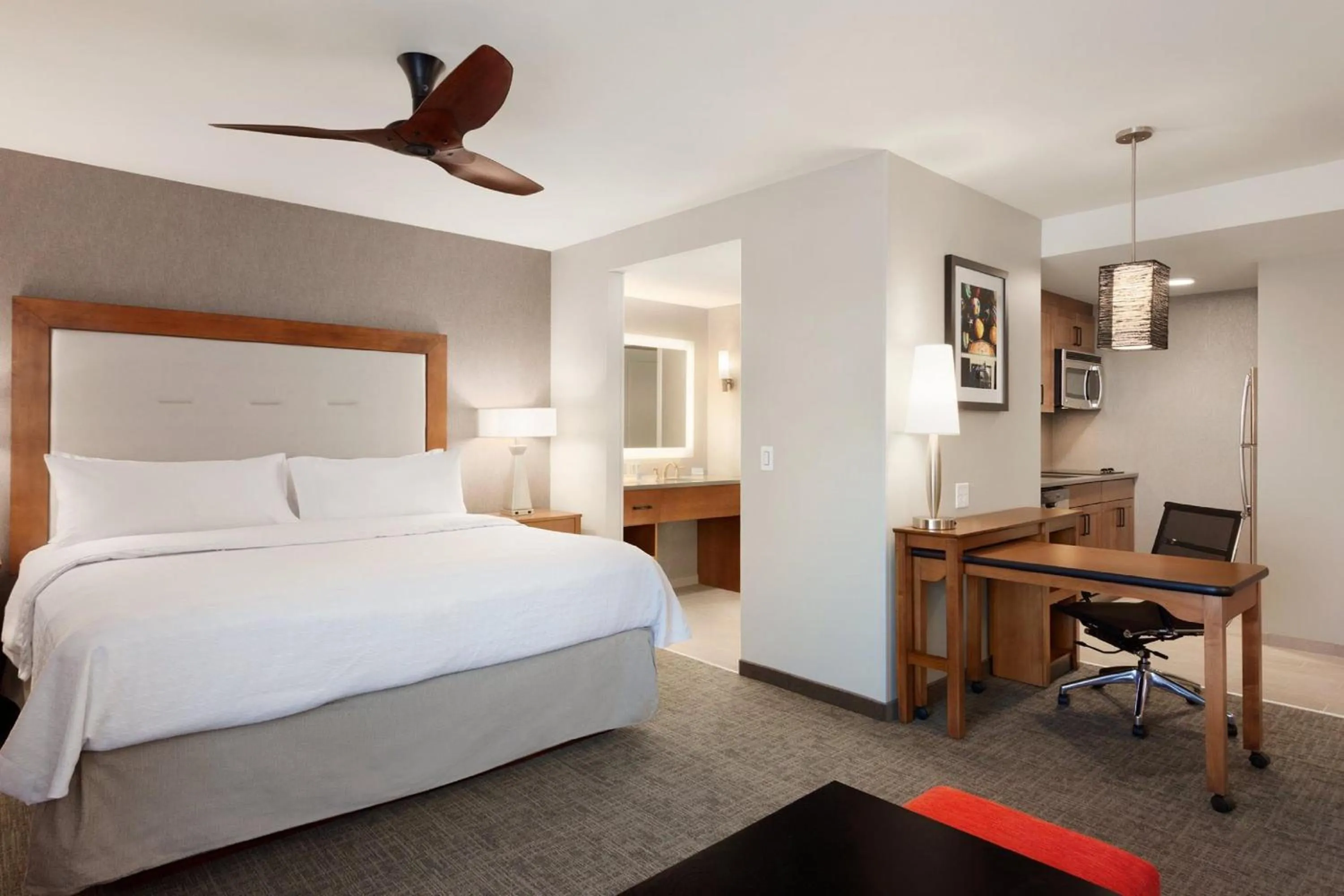 Bedroom, Bed in Homewood Suites by Hilton Syracuse - Carrier Circle