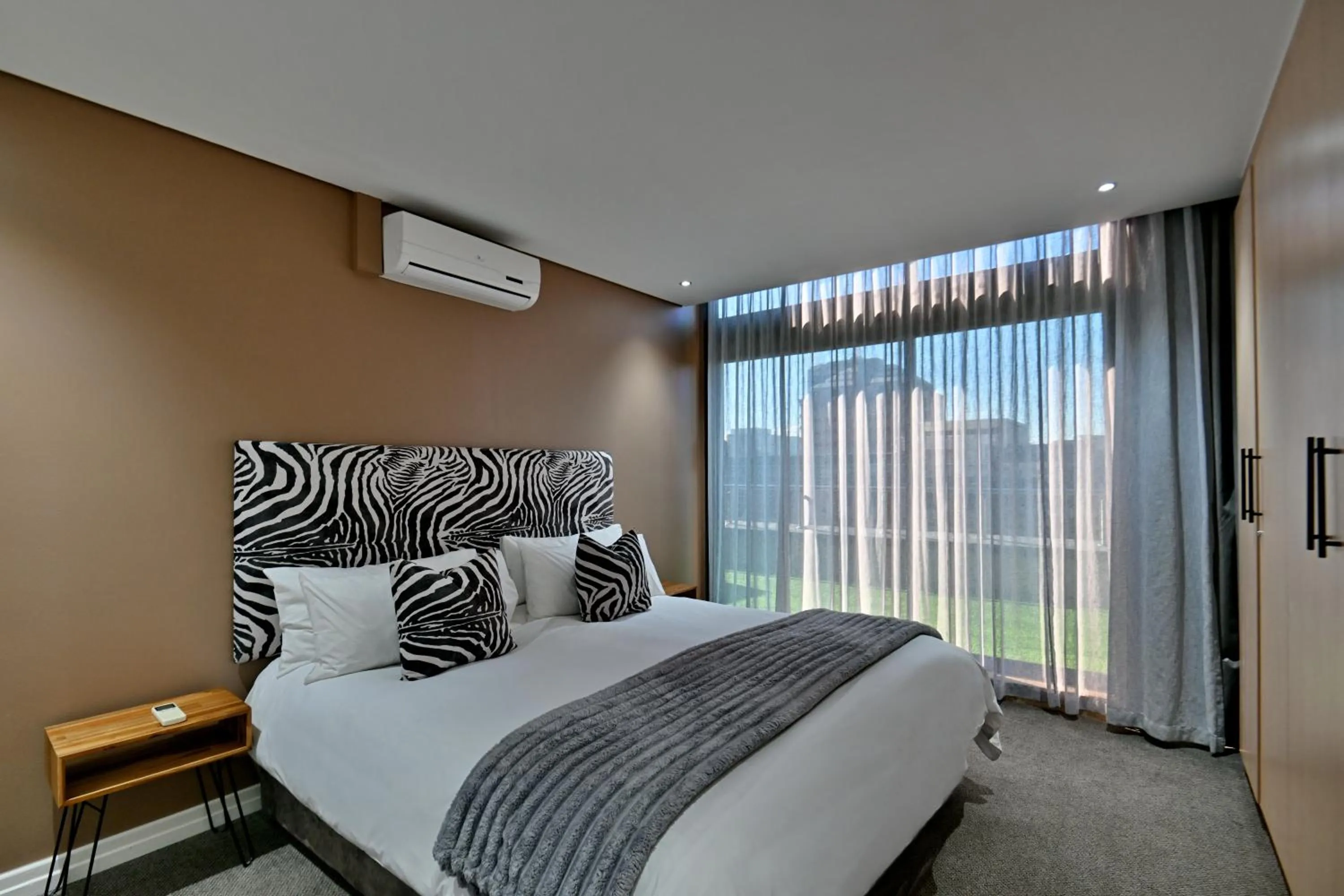 Bed in Fountains Hotel