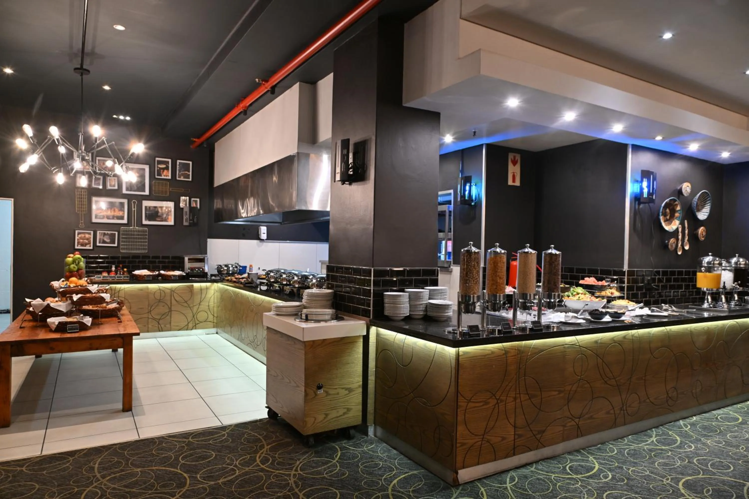 Kitchen or kitchenette in Fountains Hotel