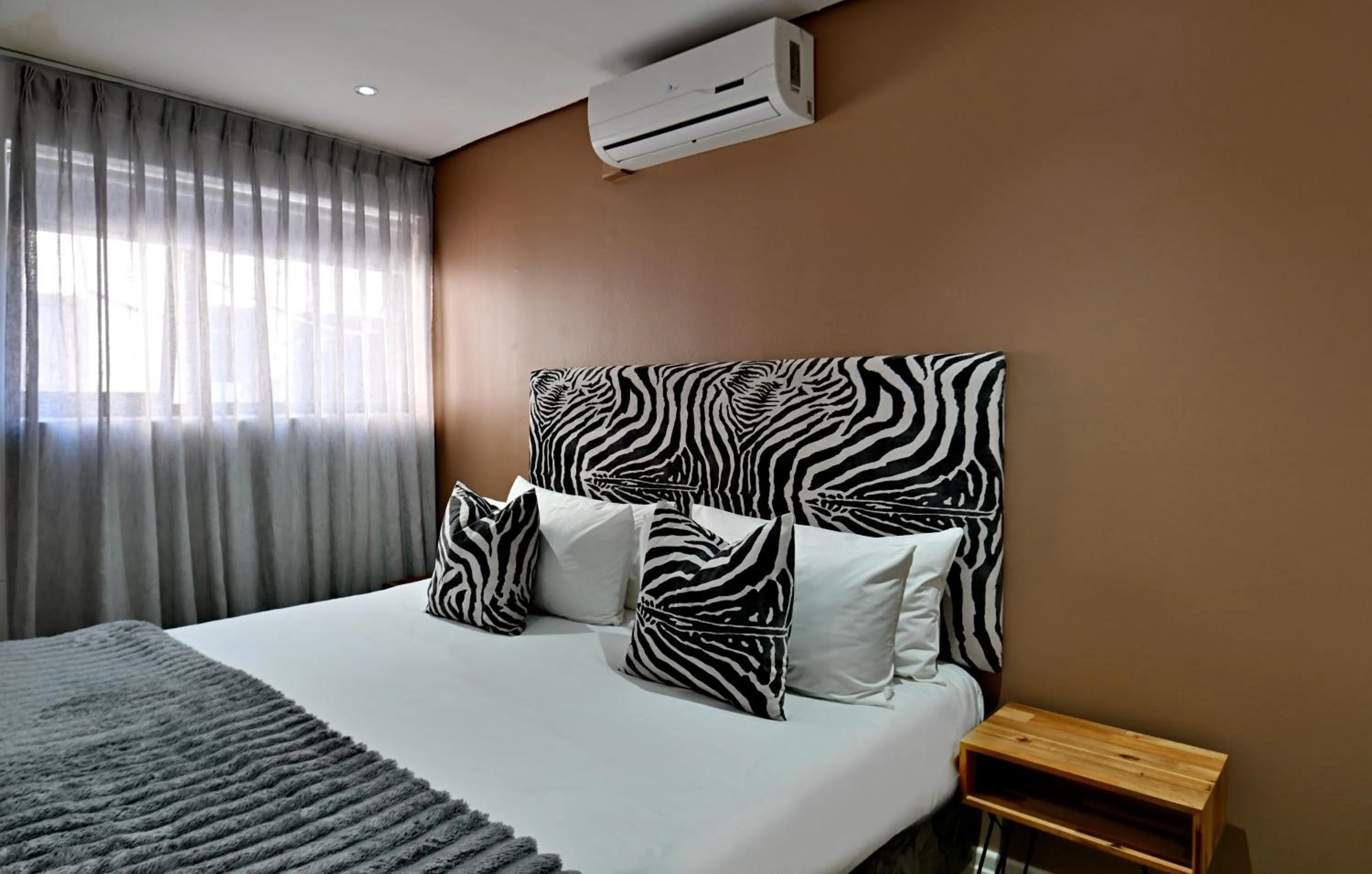 Bed in Fountains Hotel