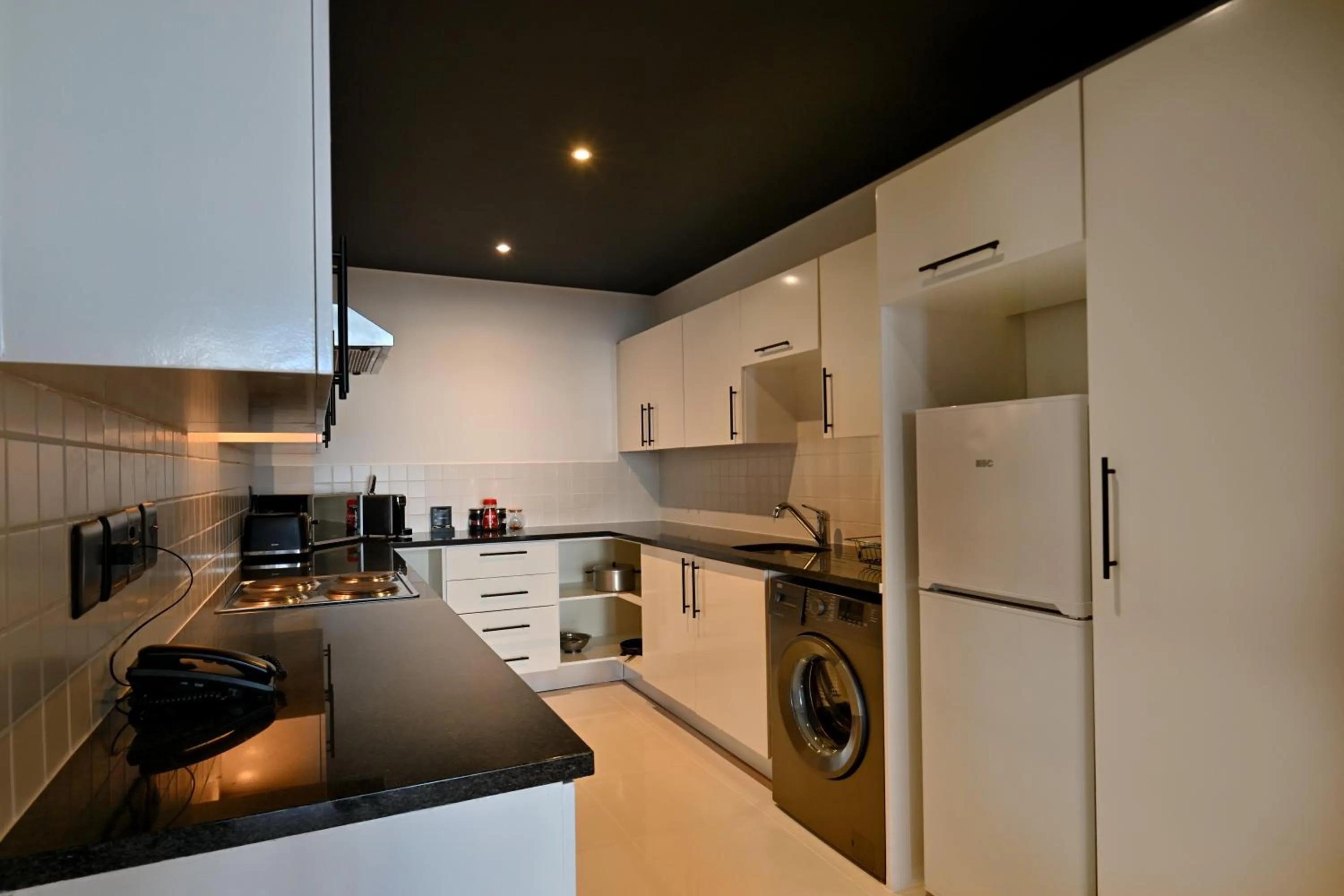 Kitchen or kitchenette in Fountains Hotel