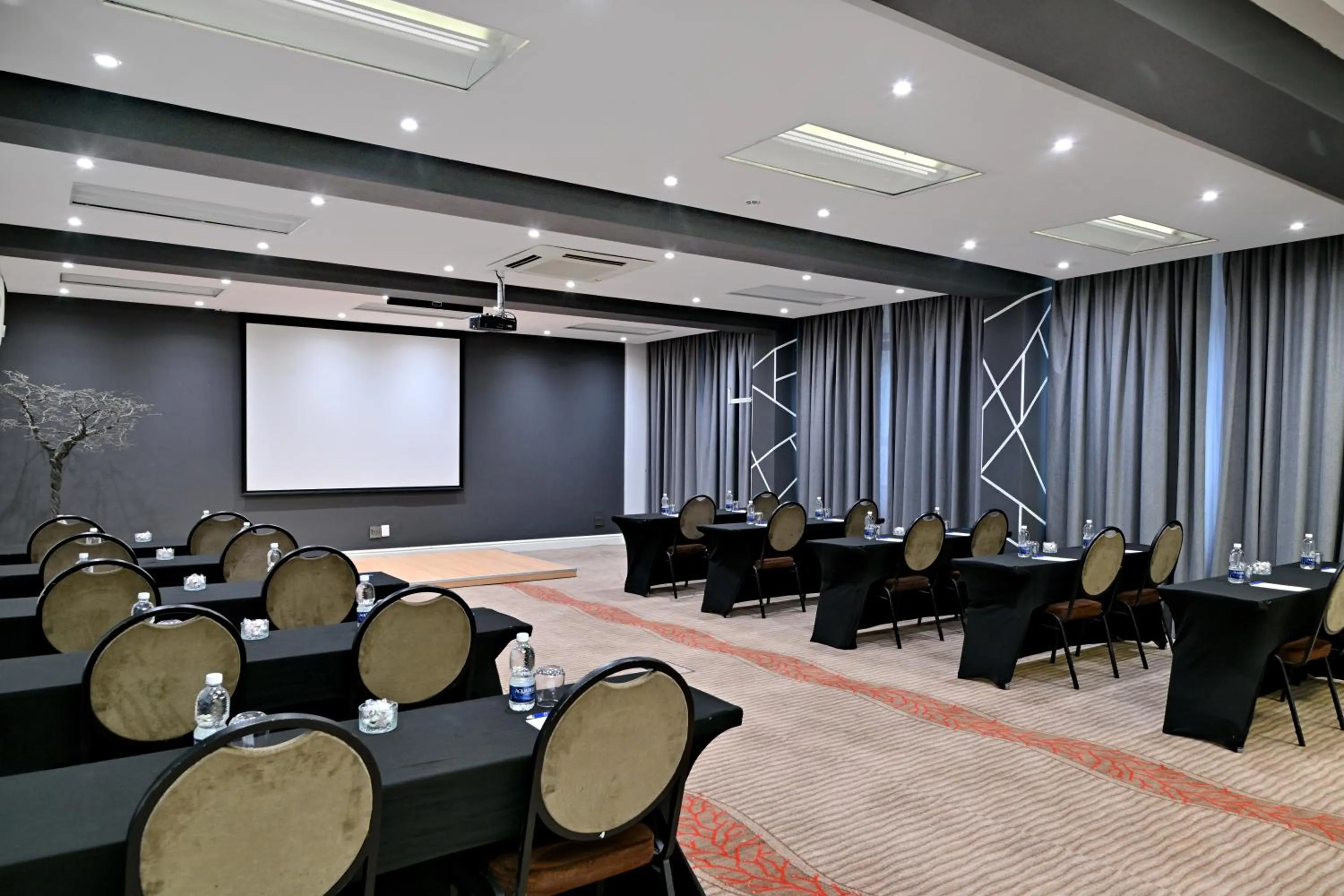 Meeting/conference room in Fountains Hotel