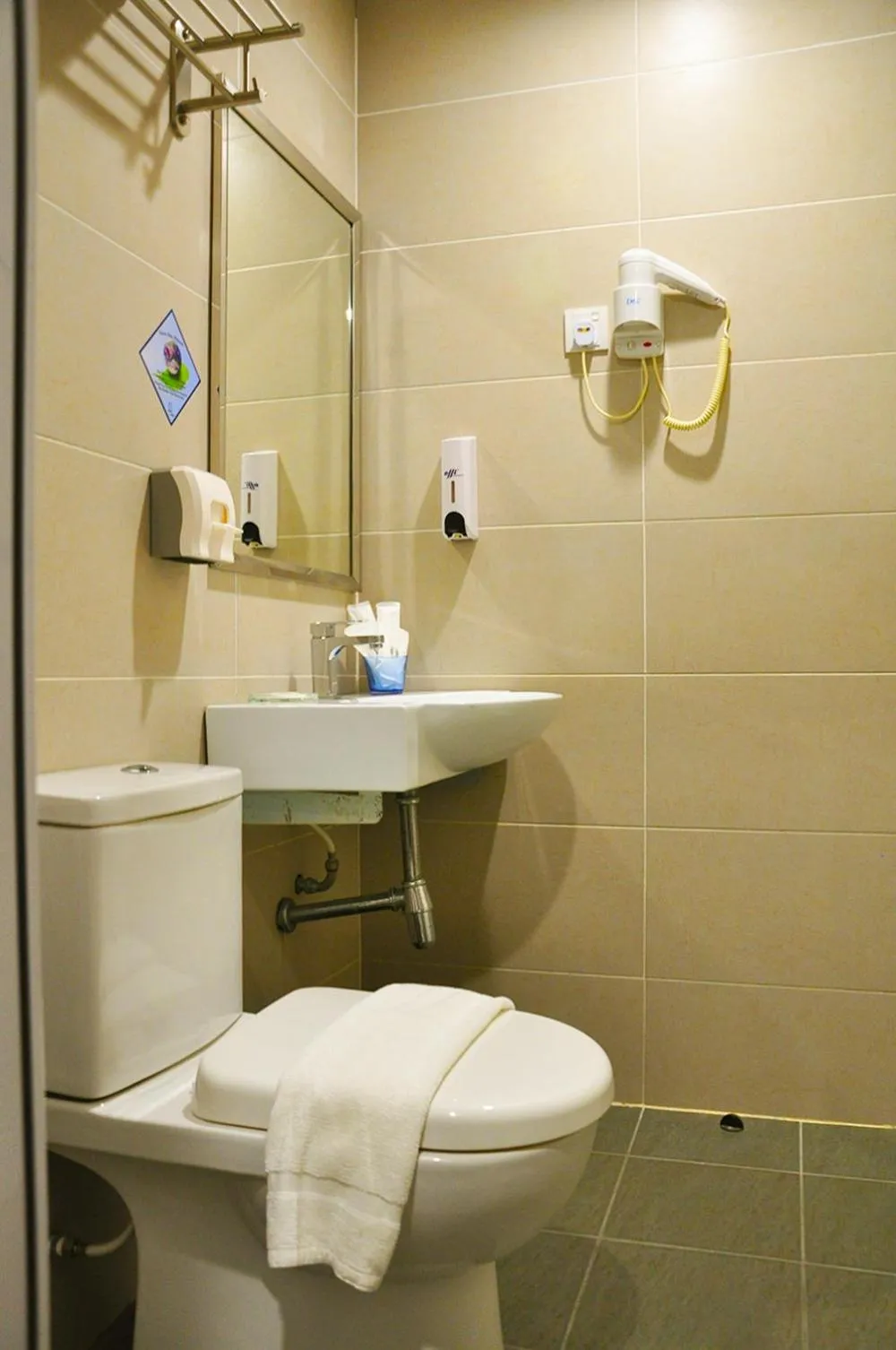 Shower in Valya Hotel, Ipoh