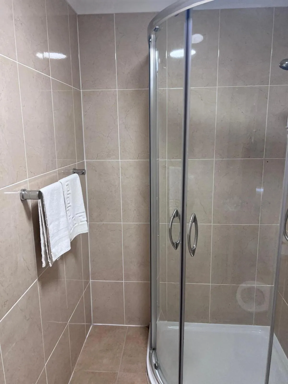 Bathroom in The Waverley Guest House