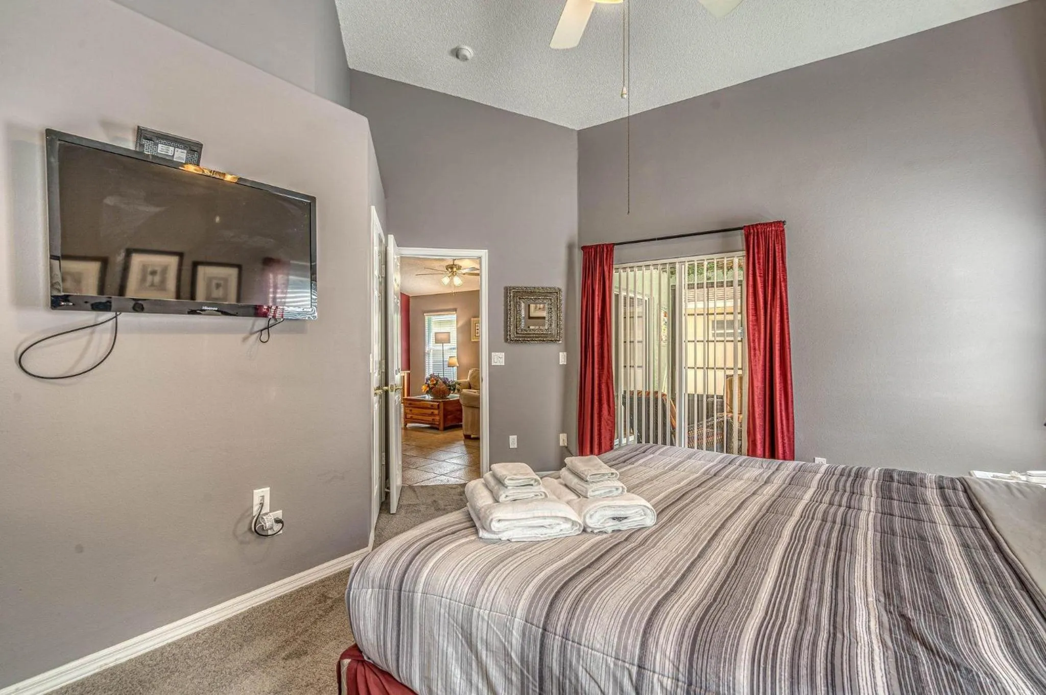 Bed in Pool Paradise