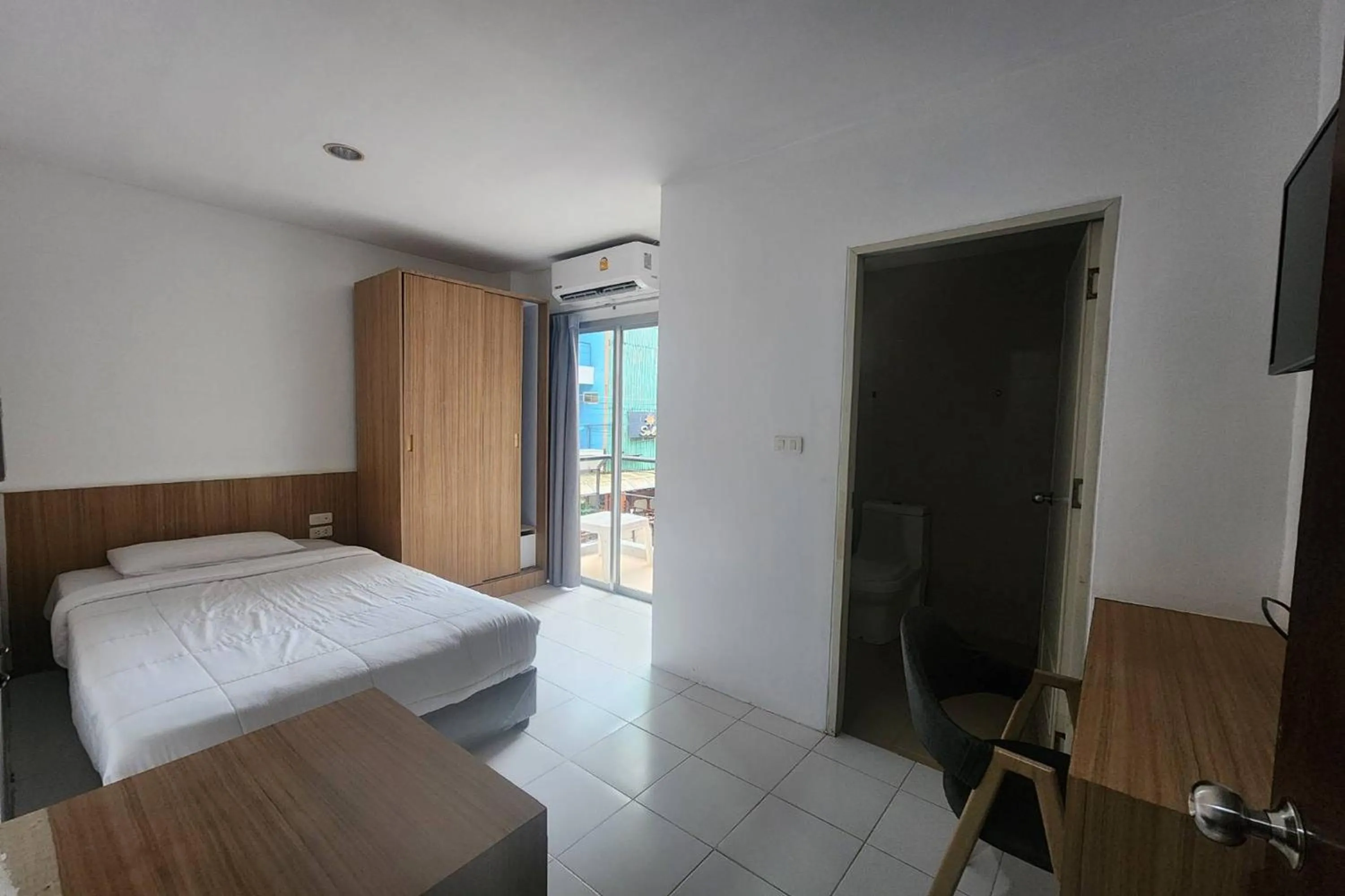 Bed in Wow Boutique Patong