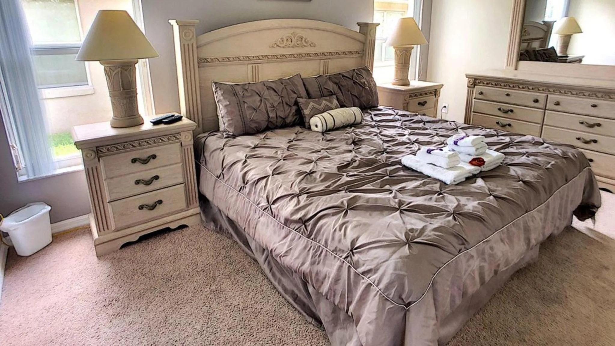 Bed in Minnie's Marvel