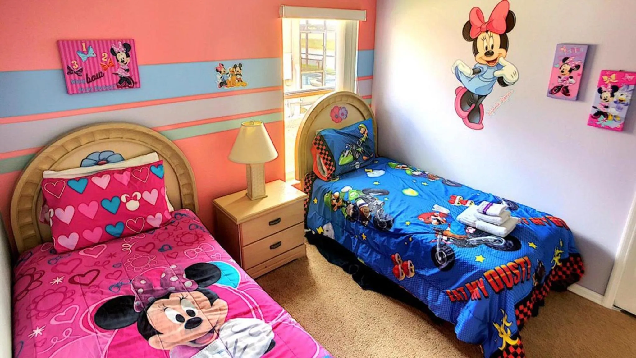 Bed in Minnie's Marvel
