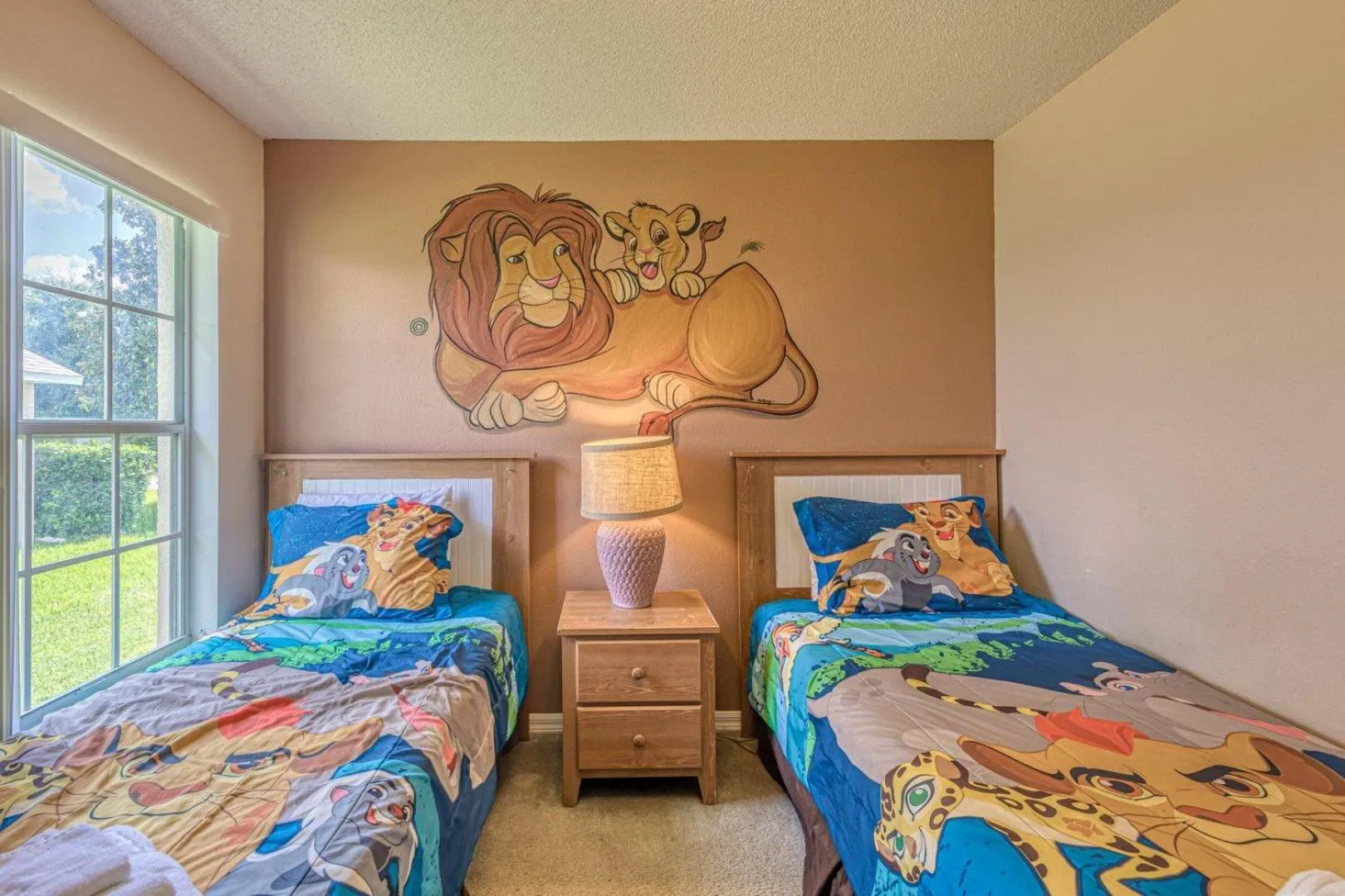 Bed in Simba's Lake House
