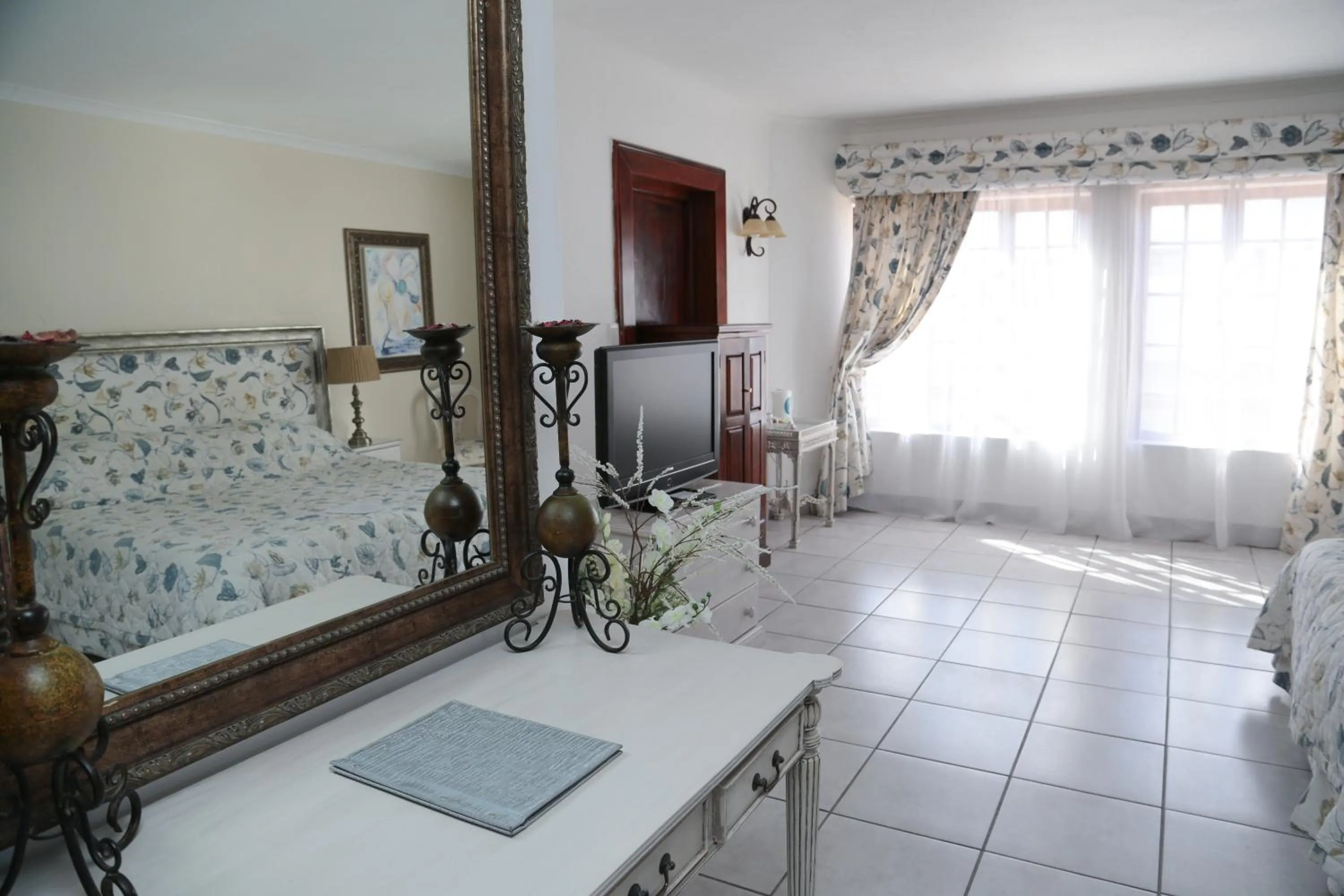 Decorative detail in Misty Waves Boutique Hotel