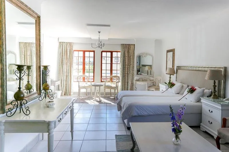 Photo of the whole room, Bed in Misty Waves Boutique Hotel