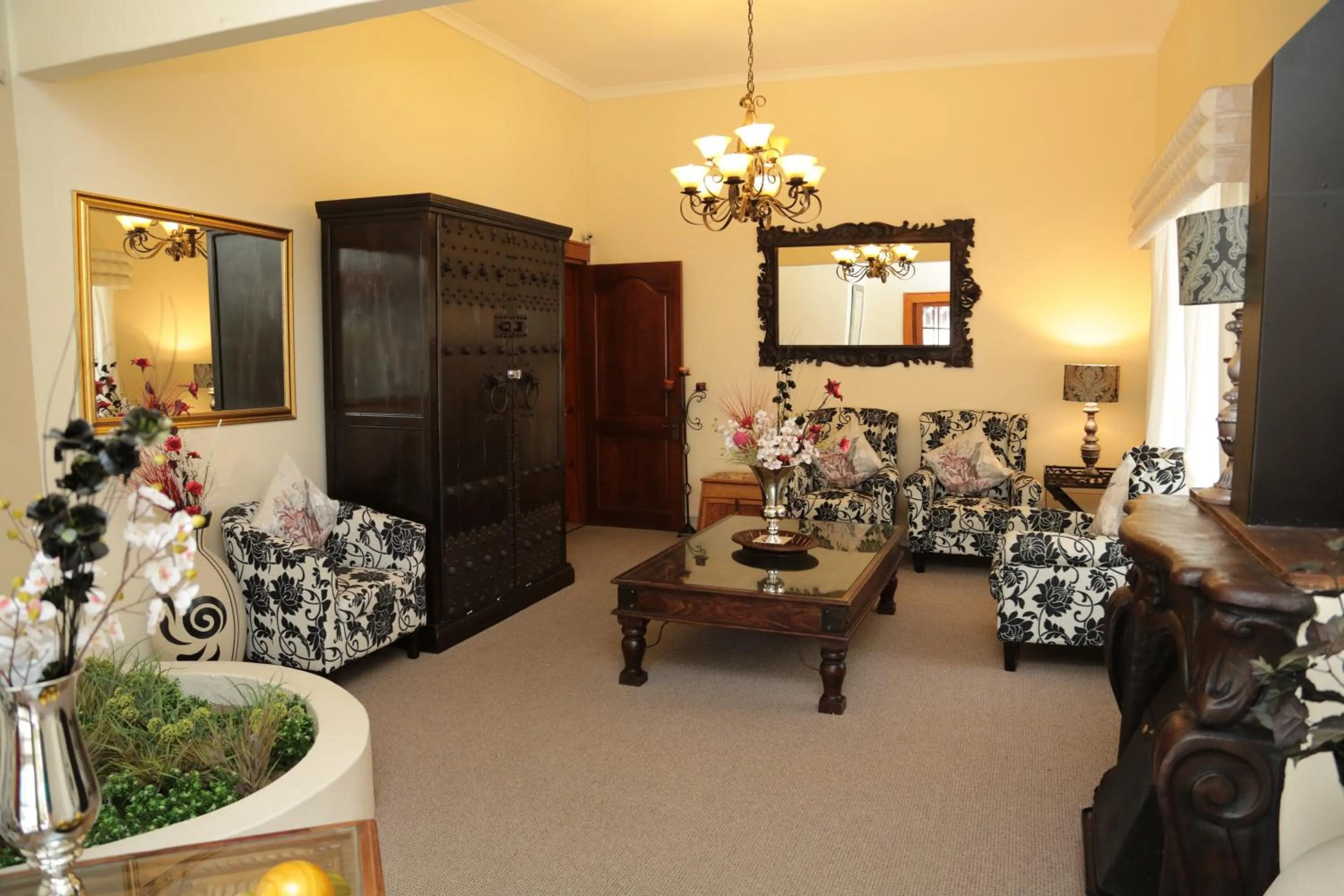 Decorative detail in Misty Waves Boutique Hotel