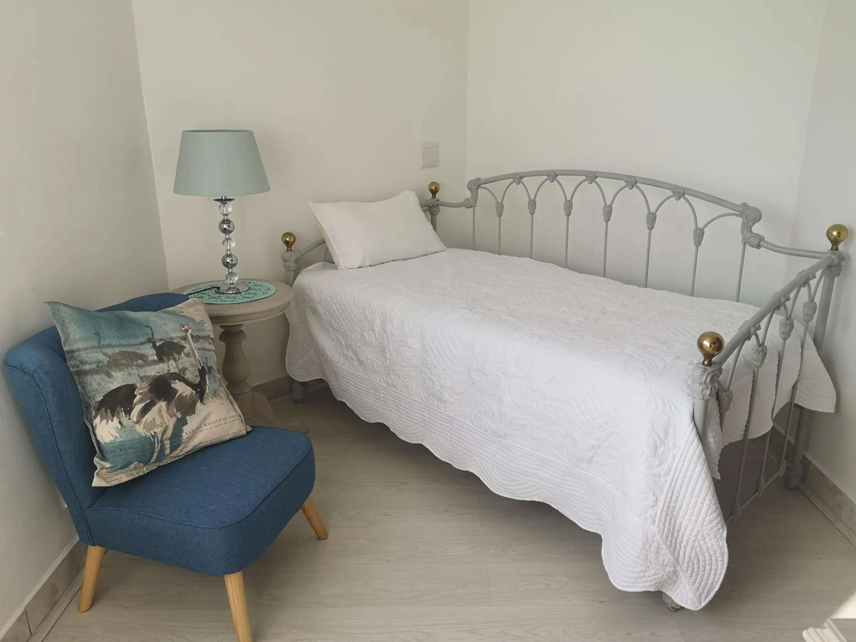 Bedroom, Bed in Misty Waves Boutique Hotel