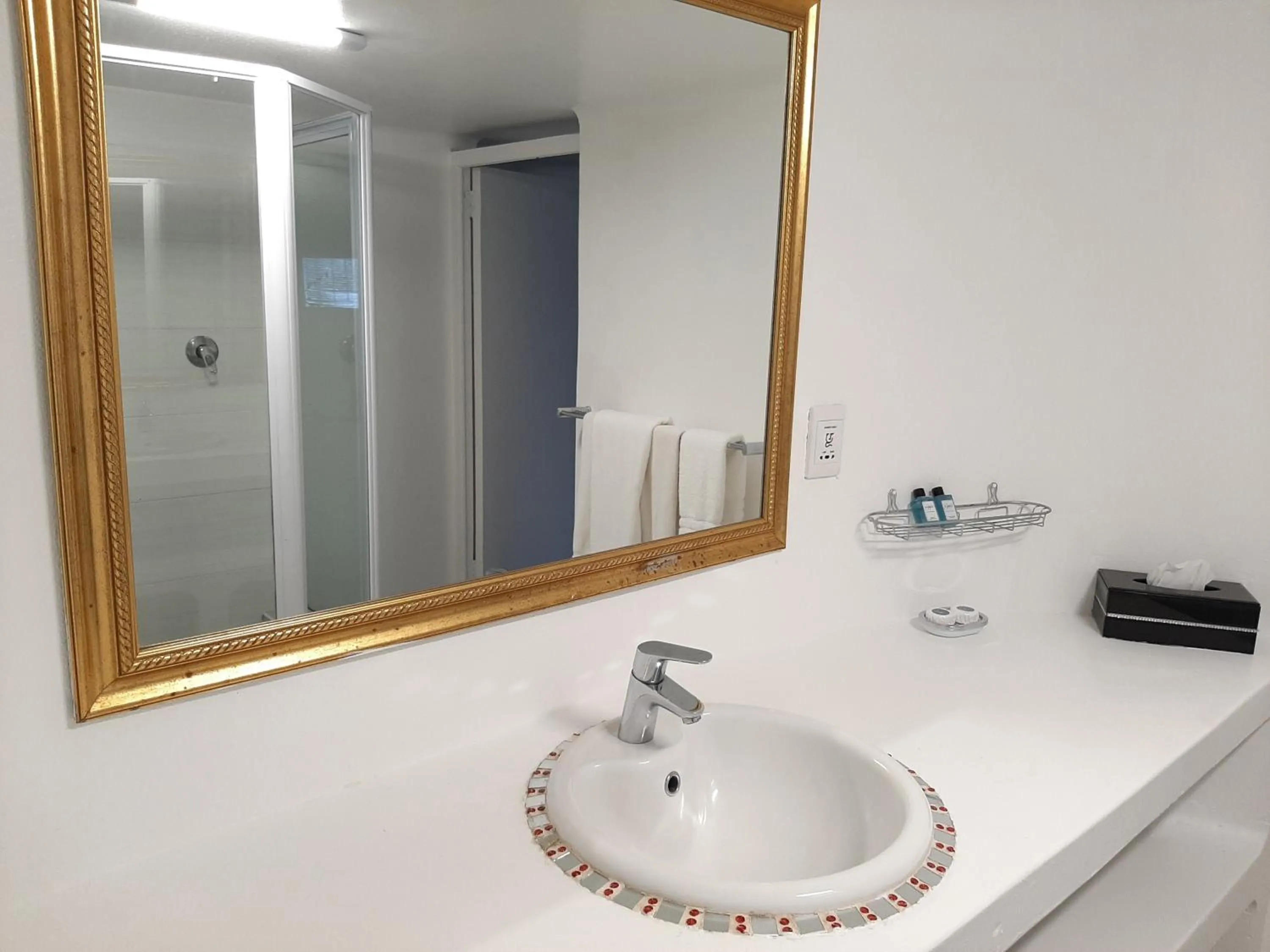 Bathroom in Misty Waves Boutique Hotel